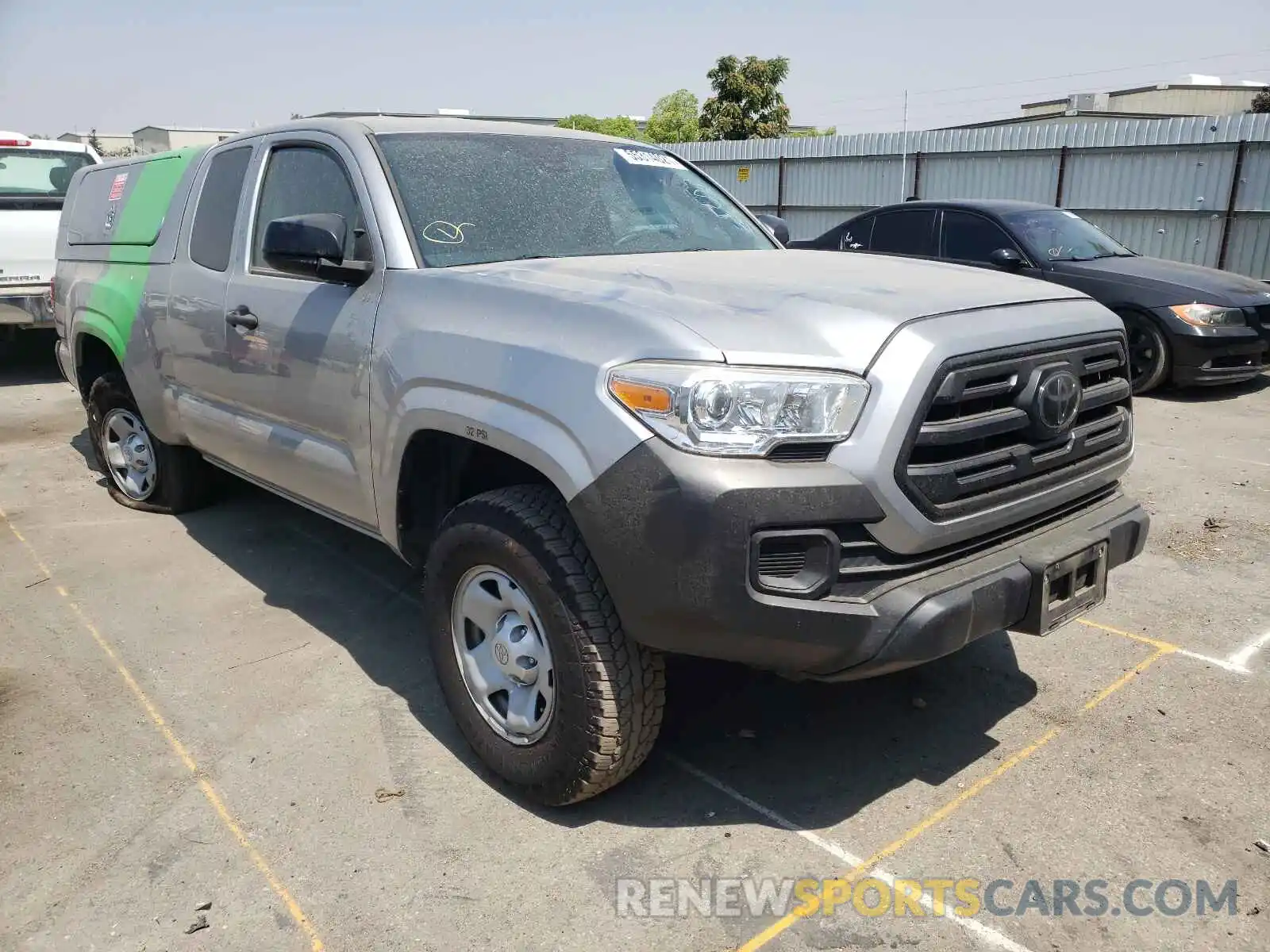 1 Photograph of a damaged car 5TFRX5GN4KX150656 TOYOTA TACOMA 2019