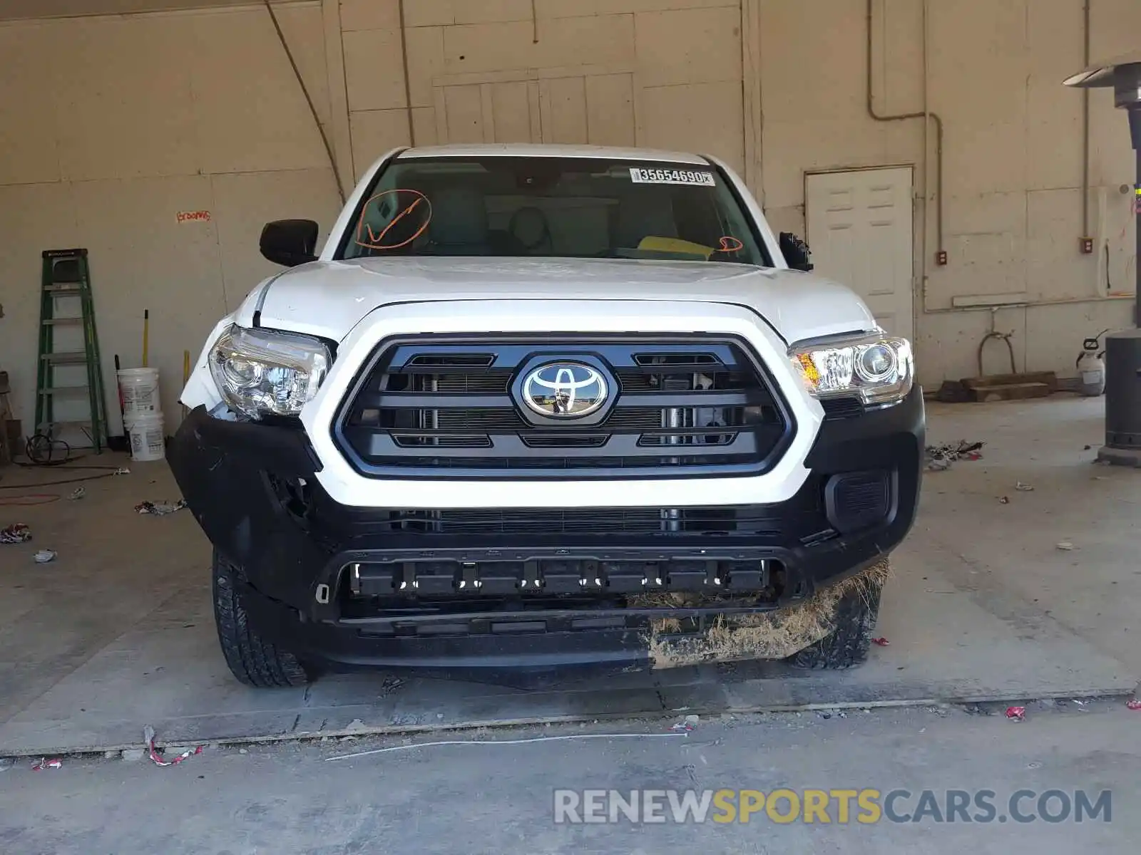 9 Photograph of a damaged car 5TFRX5GN4KX154058 TOYOTA TACOMA 2019