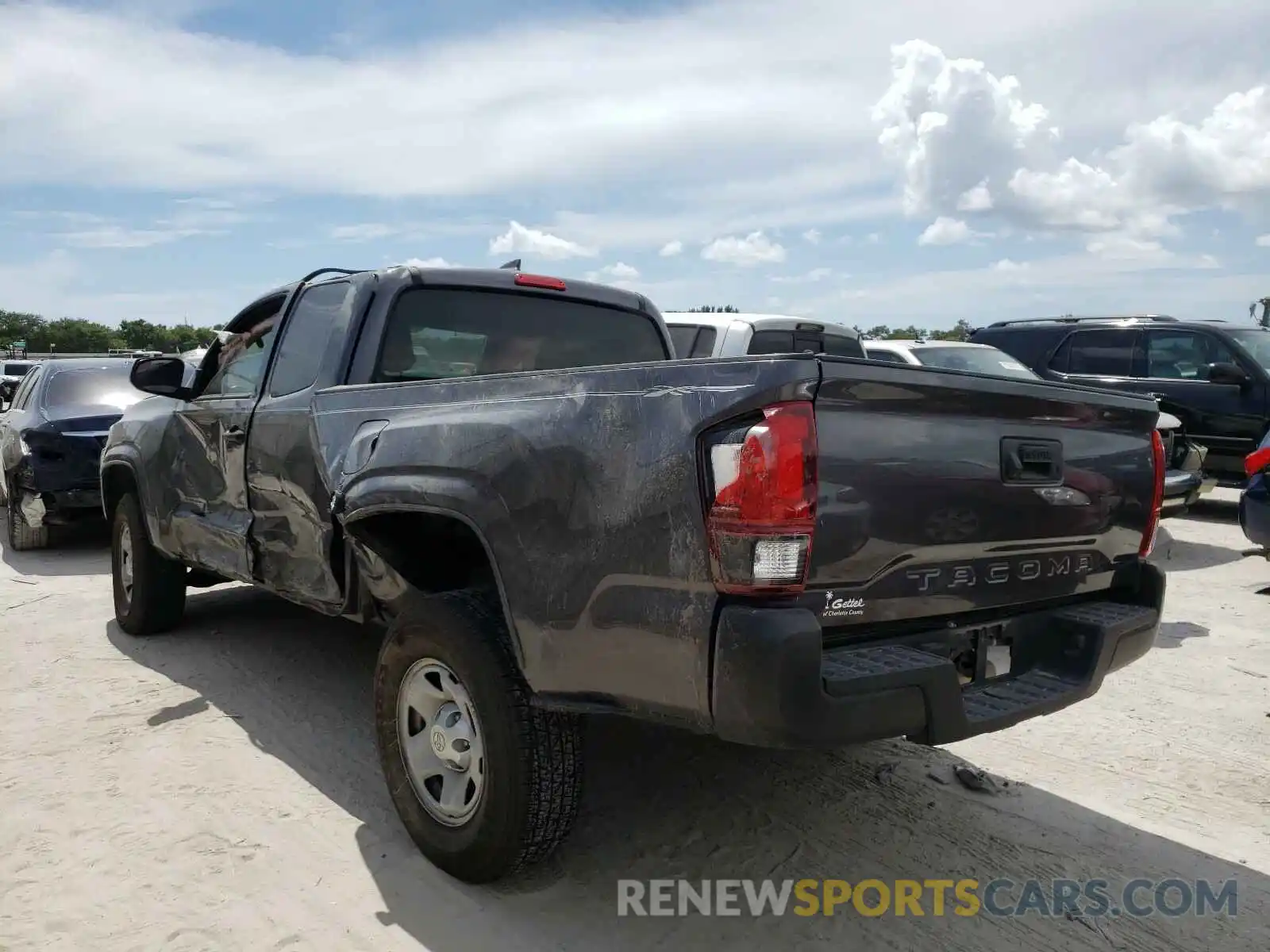 3 Photograph of a damaged car 5TFRX5GN4KX159017 TOYOTA TACOMA 2019