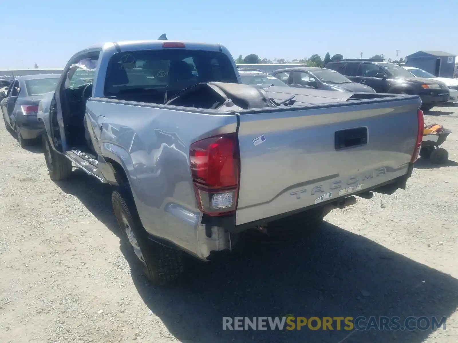 3 Photograph of a damaged car 5TFRX5GN4KX165013 TOYOTA TACOMA 2019