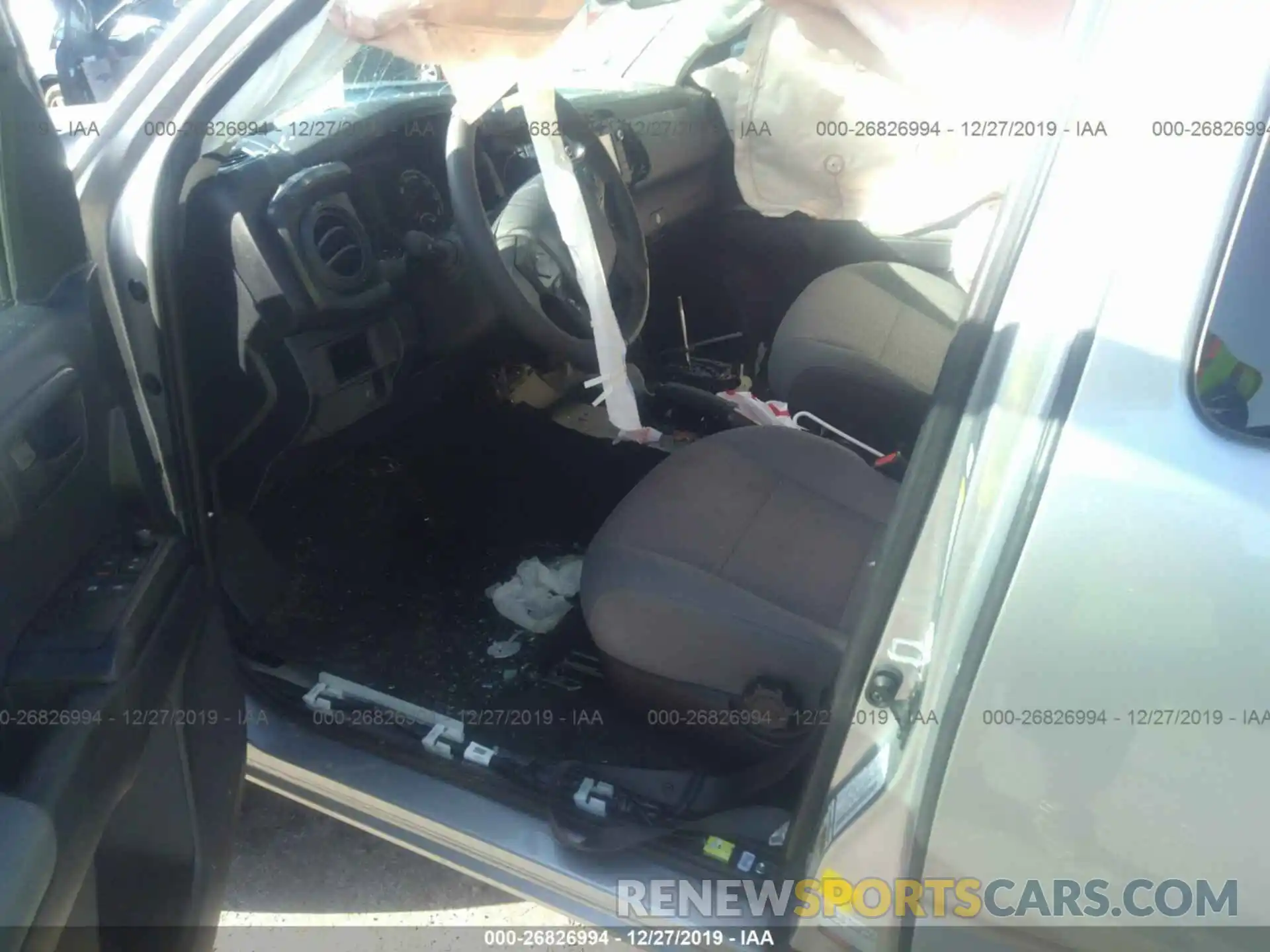 5 Photograph of a damaged car 5TFRX5GN5KX133493 TOYOTA TACOMA 2019