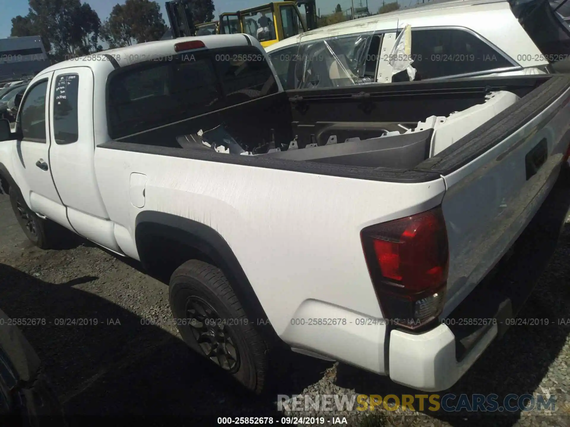 3 Photograph of a damaged car 5TFRX5GN5KX140573 TOYOTA TACOMA 2019