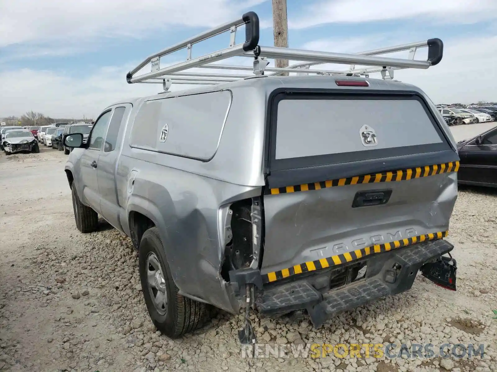 3 Photograph of a damaged car 5TFRX5GN5KX143876 TOYOTA TACOMA 2019