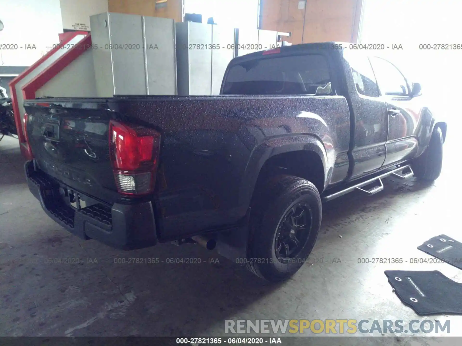 4 Photograph of a damaged car 5TFRX5GN5KX147040 TOYOTA TACOMA 2019