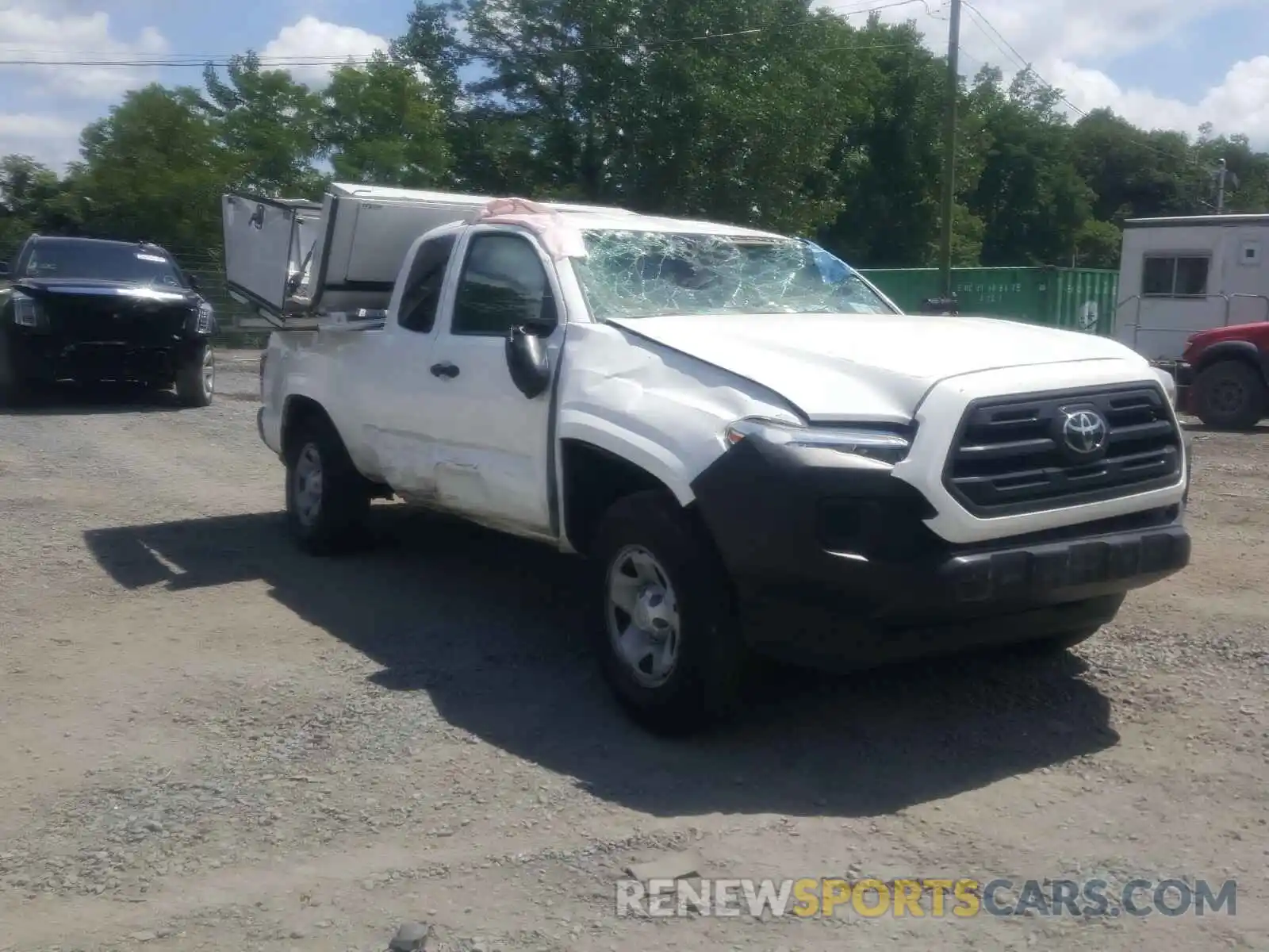 1 Photograph of a damaged car 5TFRX5GN5KX150455 TOYOTA TACOMA 2019