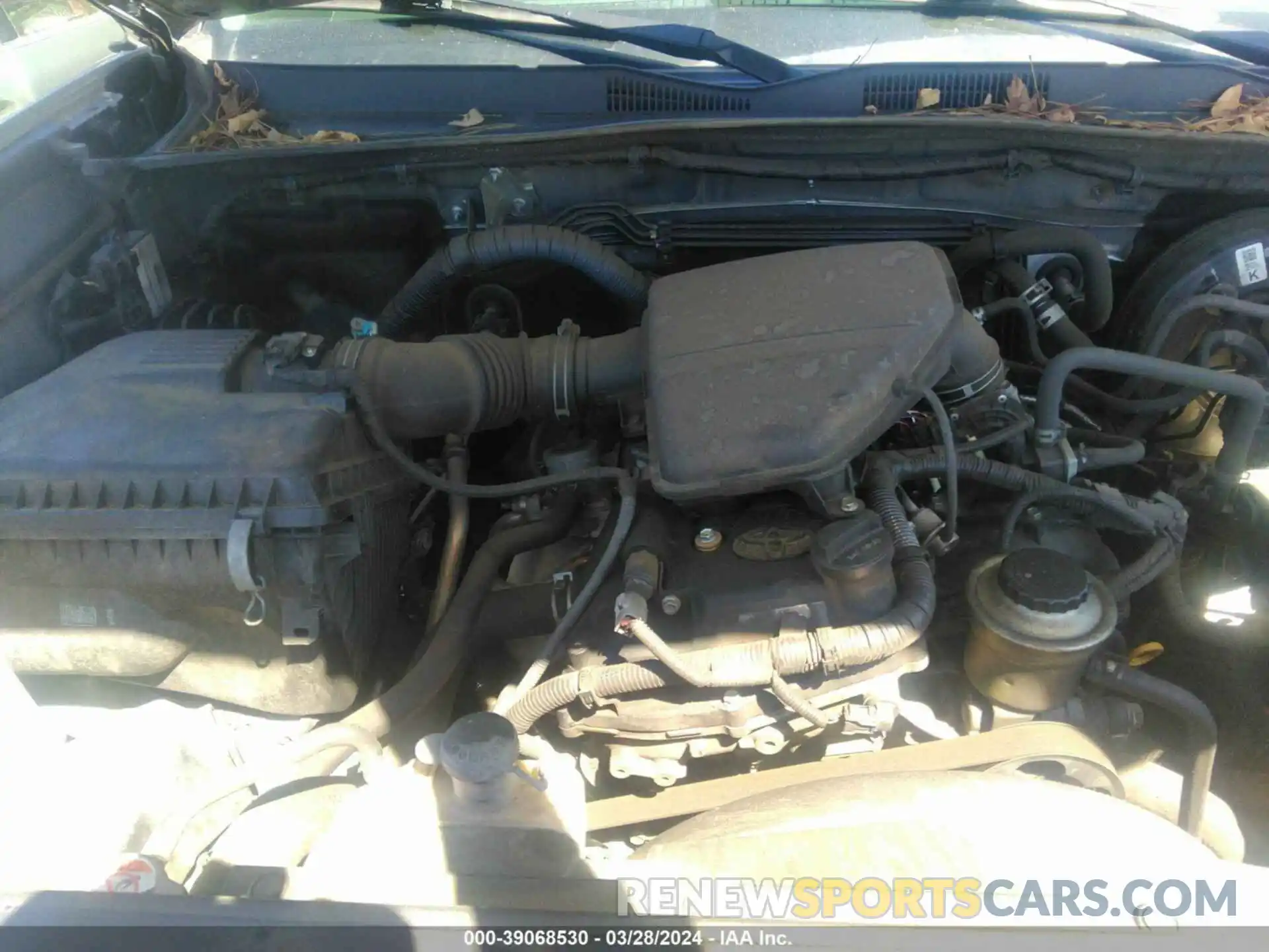 10 Photograph of a damaged car 5TFRX5GN5KX151945 TOYOTA TACOMA 2019