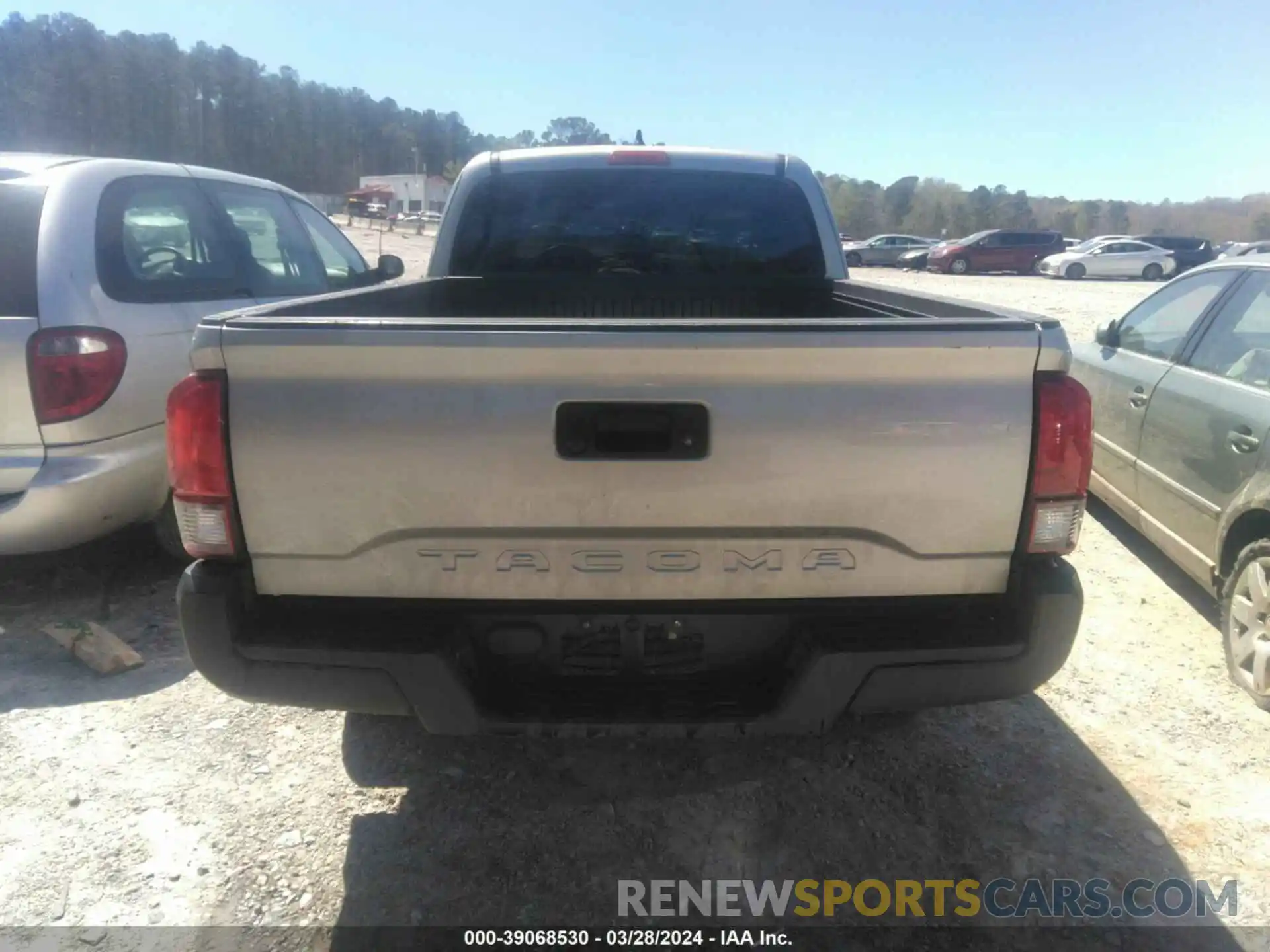 15 Photograph of a damaged car 5TFRX5GN5KX151945 TOYOTA TACOMA 2019