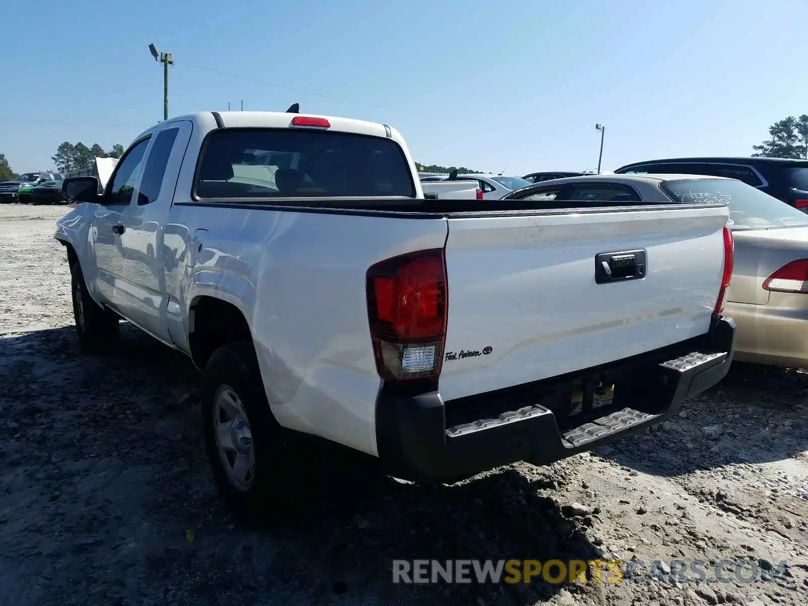 3 Photograph of a damaged car 5TFRX5GN5KX155011 TOYOTA TACOMA 2019