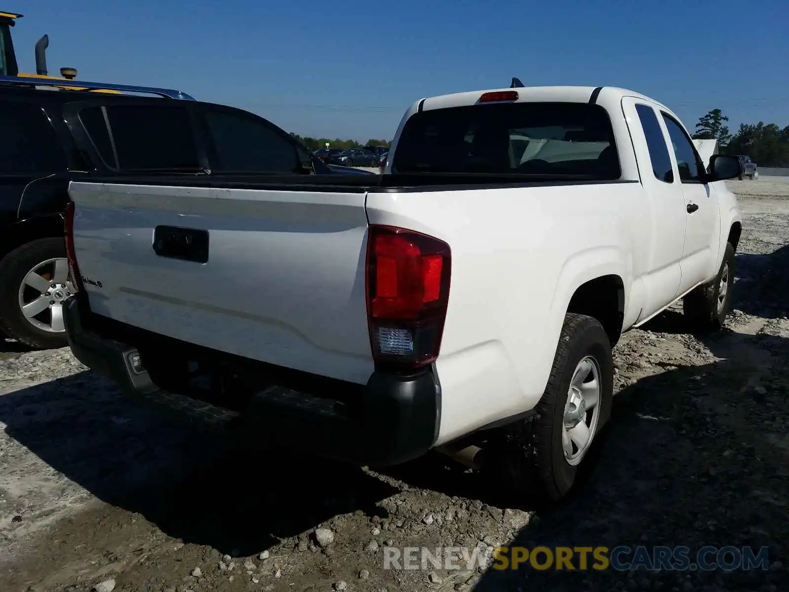 4 Photograph of a damaged car 5TFRX5GN5KX155011 TOYOTA TACOMA 2019