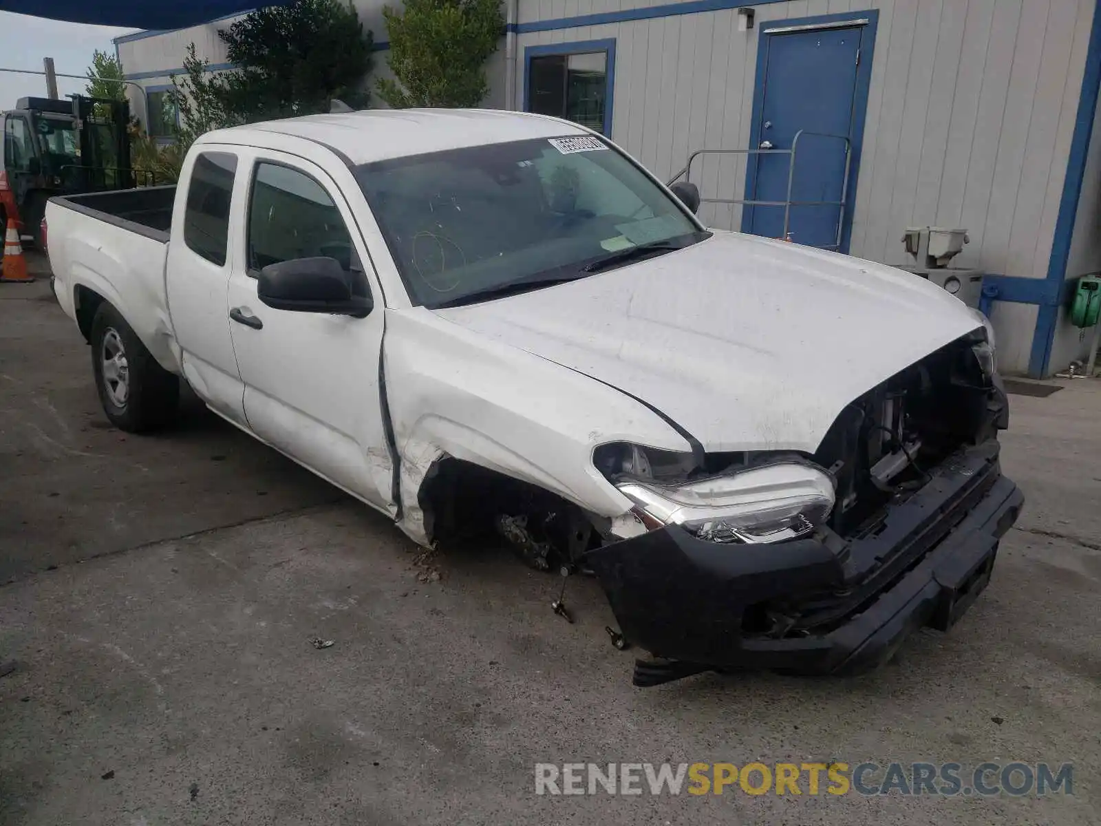 1 Photograph of a damaged car 5TFRX5GN5KX163786 TOYOTA TACOMA 2019