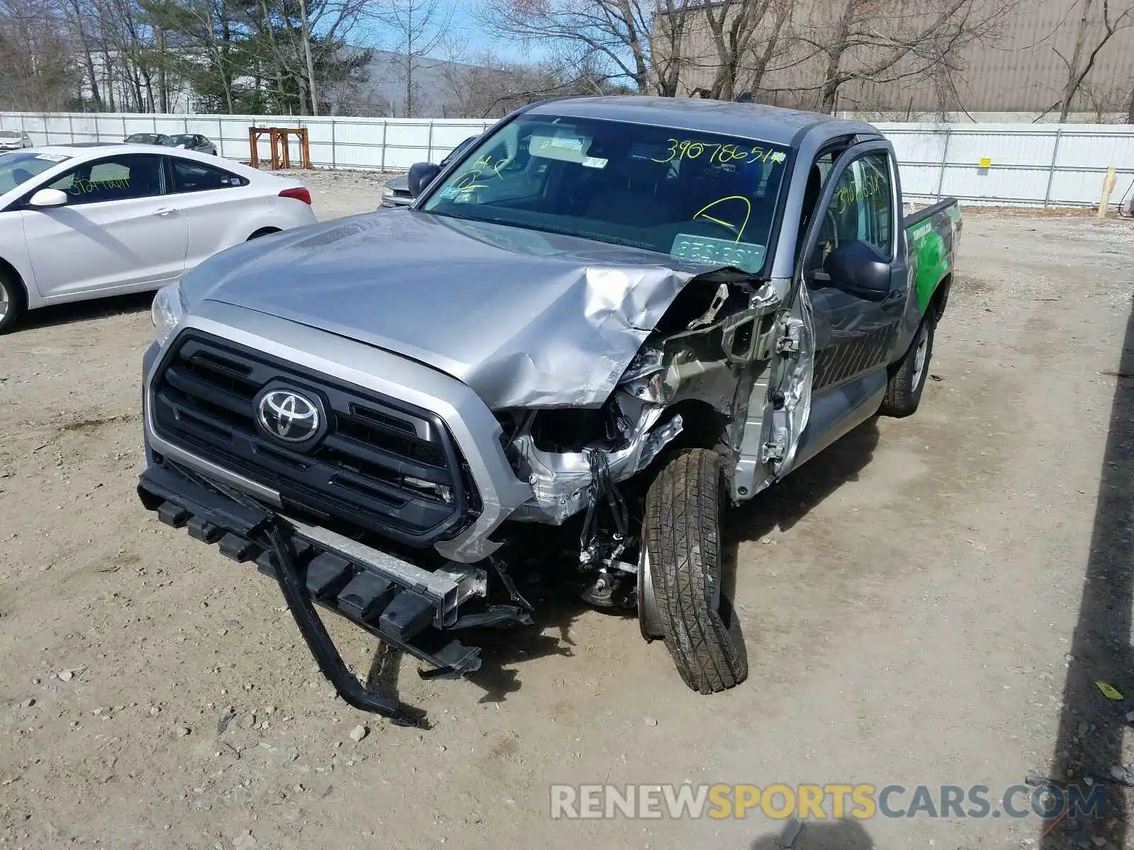 2 Фотография поврежденного автомобиля 5TFRX5GN6KX150156 TOYOTA TACOMA 2019