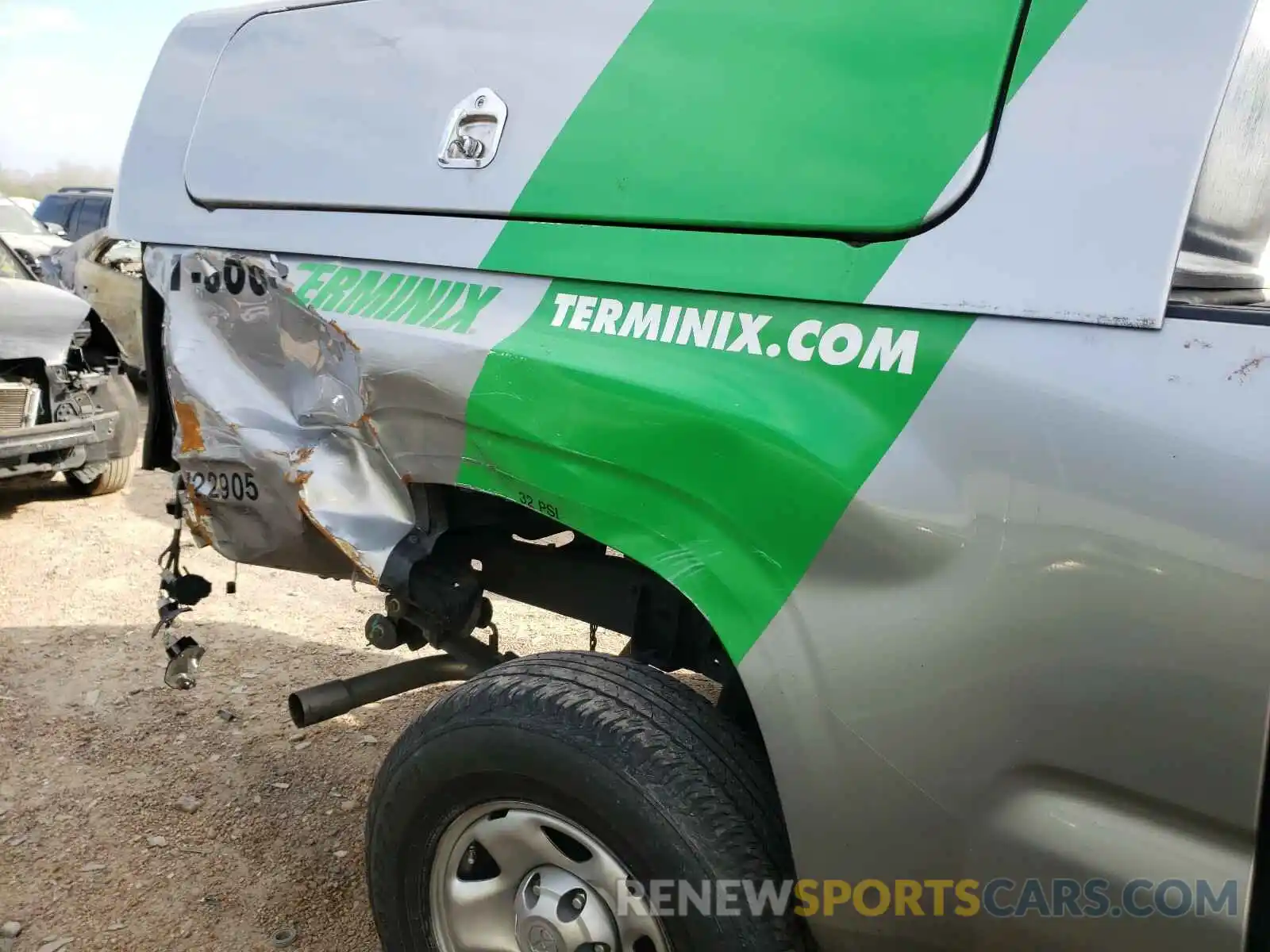 9 Photograph of a damaged car 5TFRX5GN6KX150545 TOYOTA TACOMA 2019