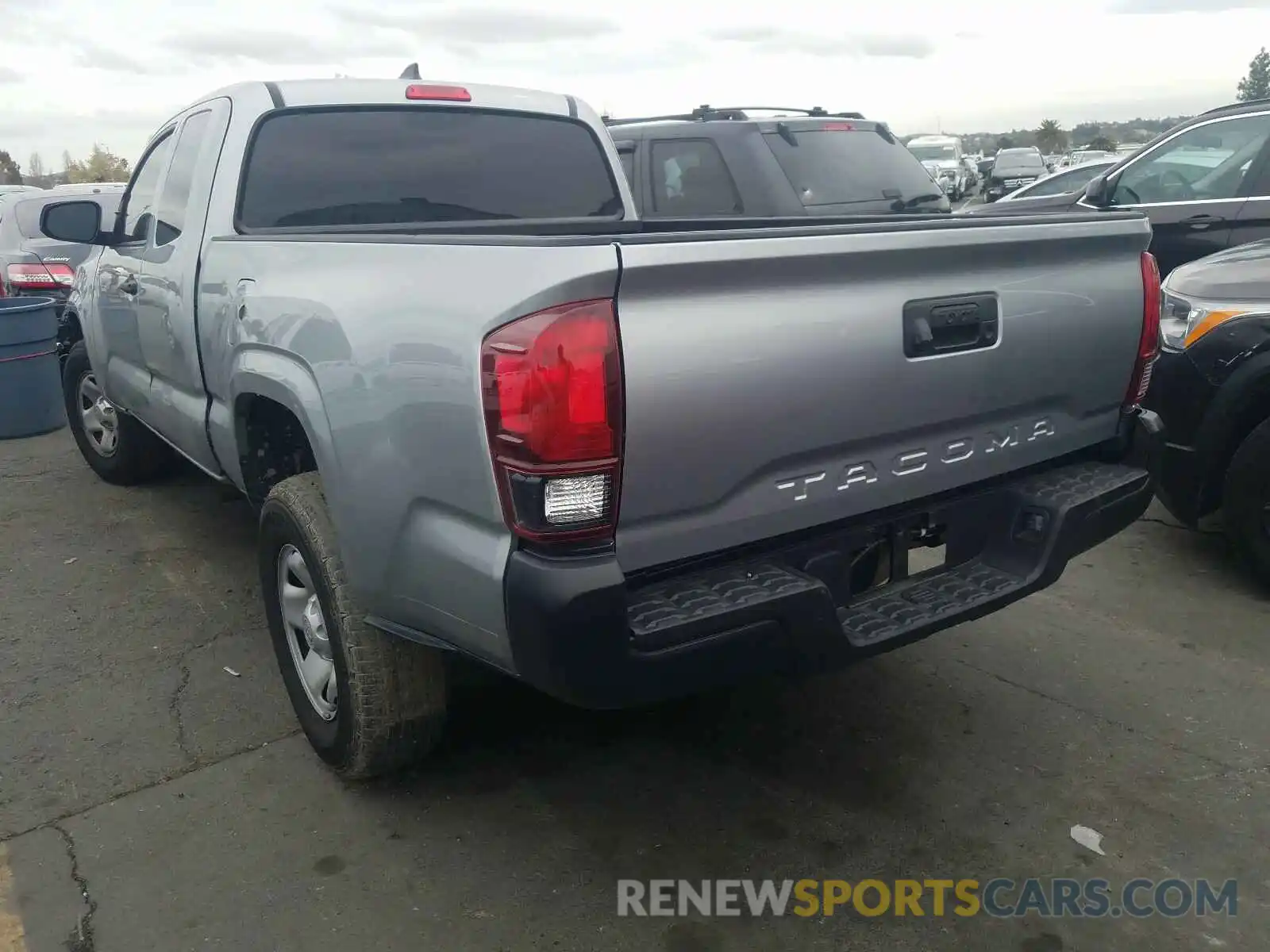 3 Photograph of a damaged car 5TFRX5GN6KX150559 TOYOTA TACOMA 2019