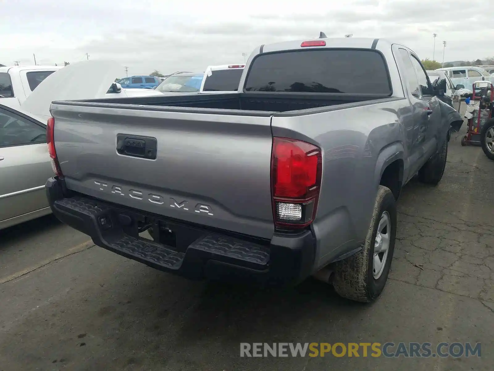 4 Photograph of a damaged car 5TFRX5GN6KX150559 TOYOTA TACOMA 2019