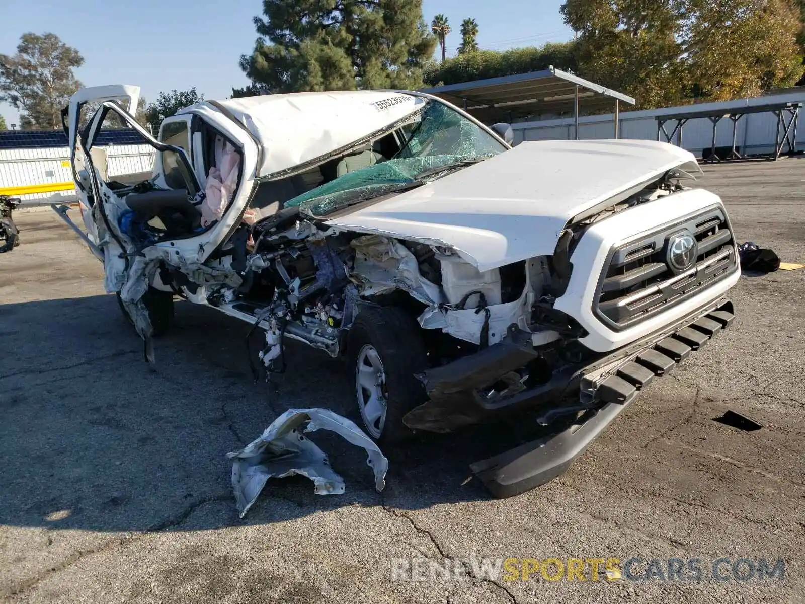 1 Photograph of a damaged car 5TFRX5GN6KX158466 TOYOTA TACOMA 2019