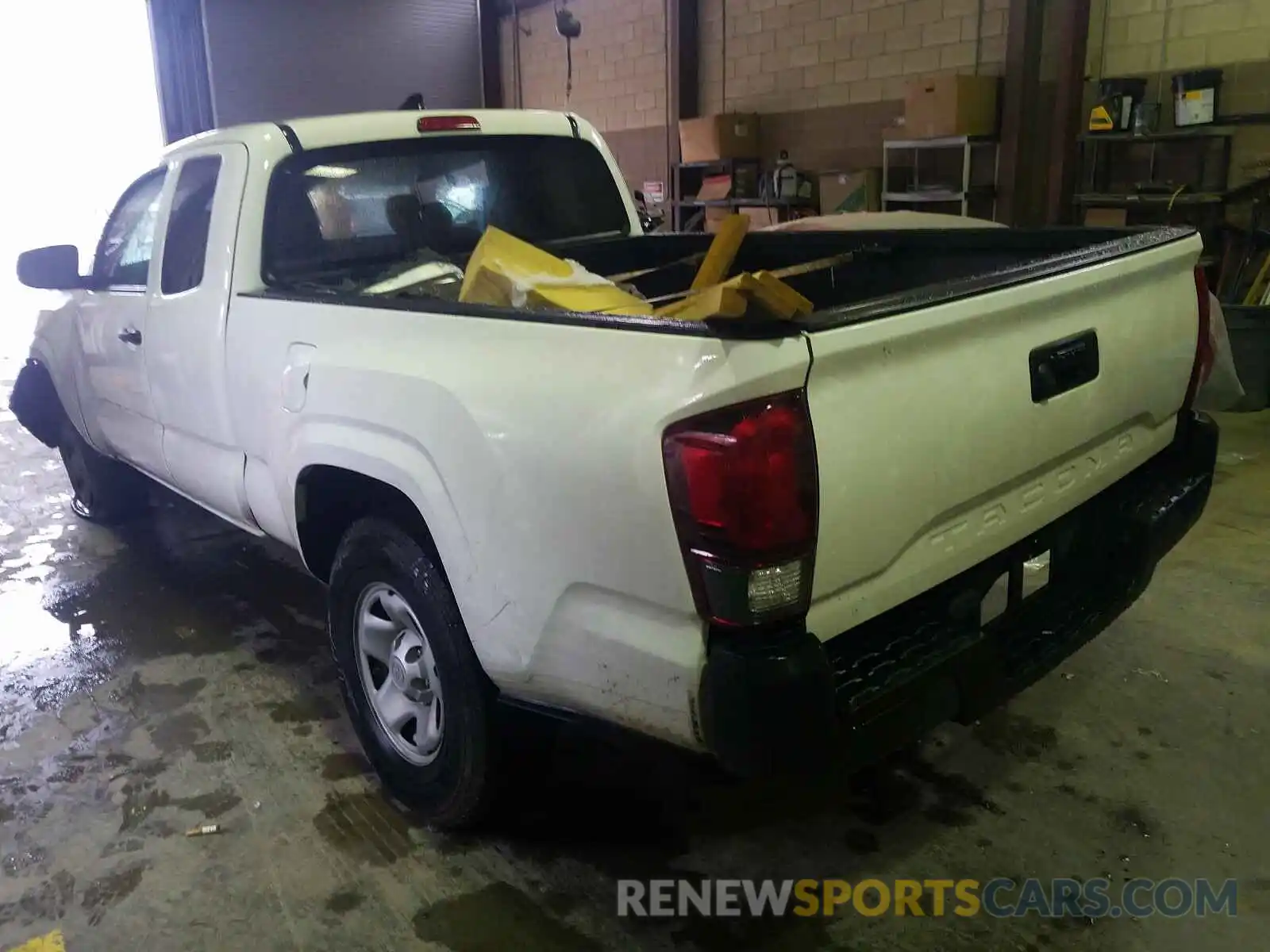 3 Photograph of a damaged car 5TFRX5GN6KX160170 TOYOTA TACOMA 2019