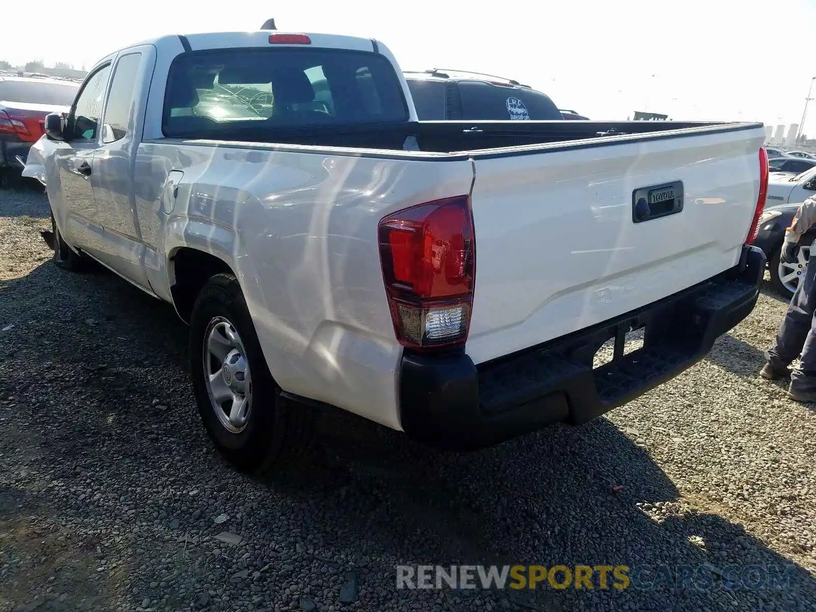 3 Photograph of a damaged car 5TFRX5GN6KX162811 TOYOTA TACOMA 2019