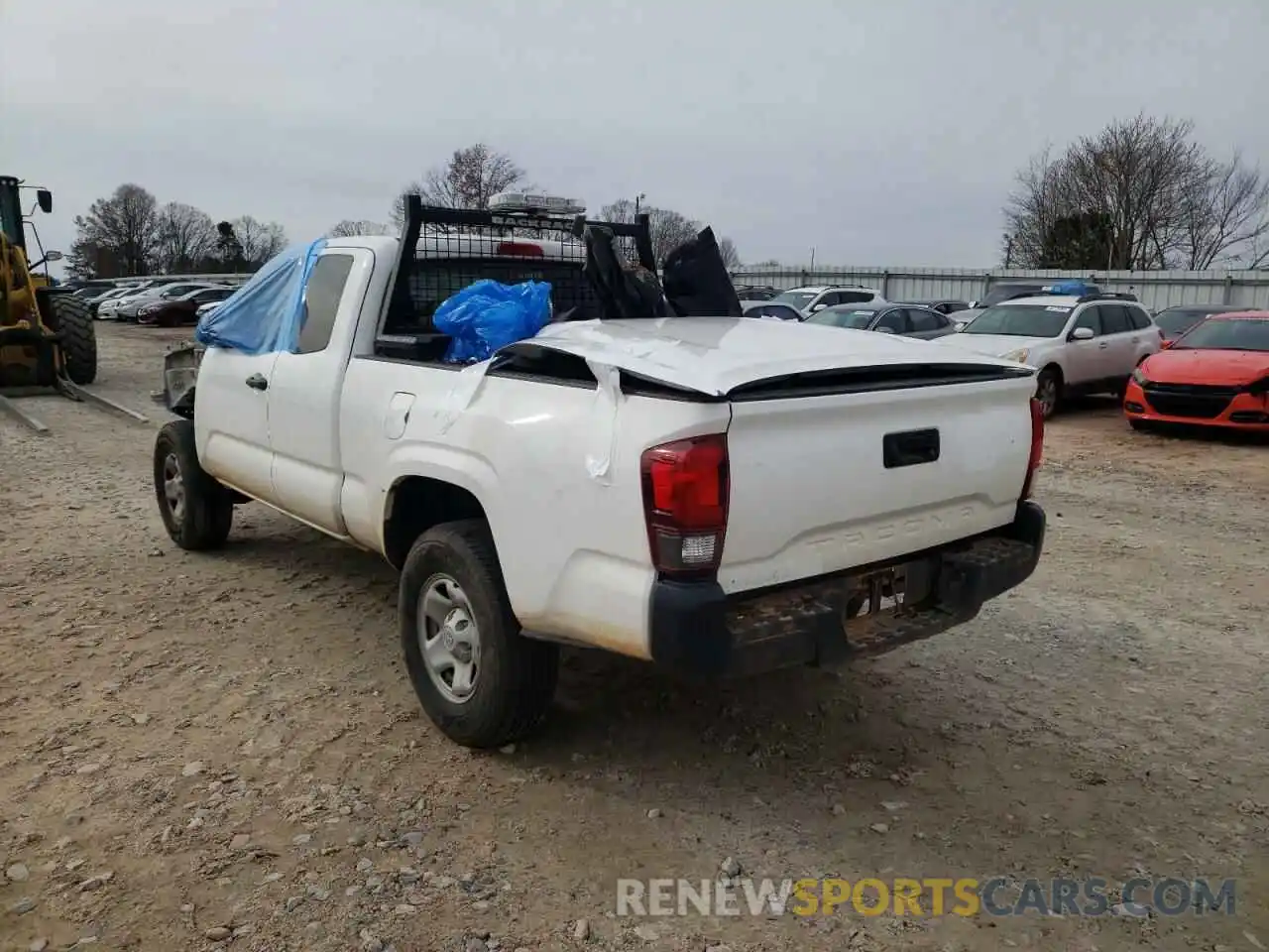 3 Photograph of a damaged car 5TFRX5GN6KX164512 TOYOTA TACOMA 2019