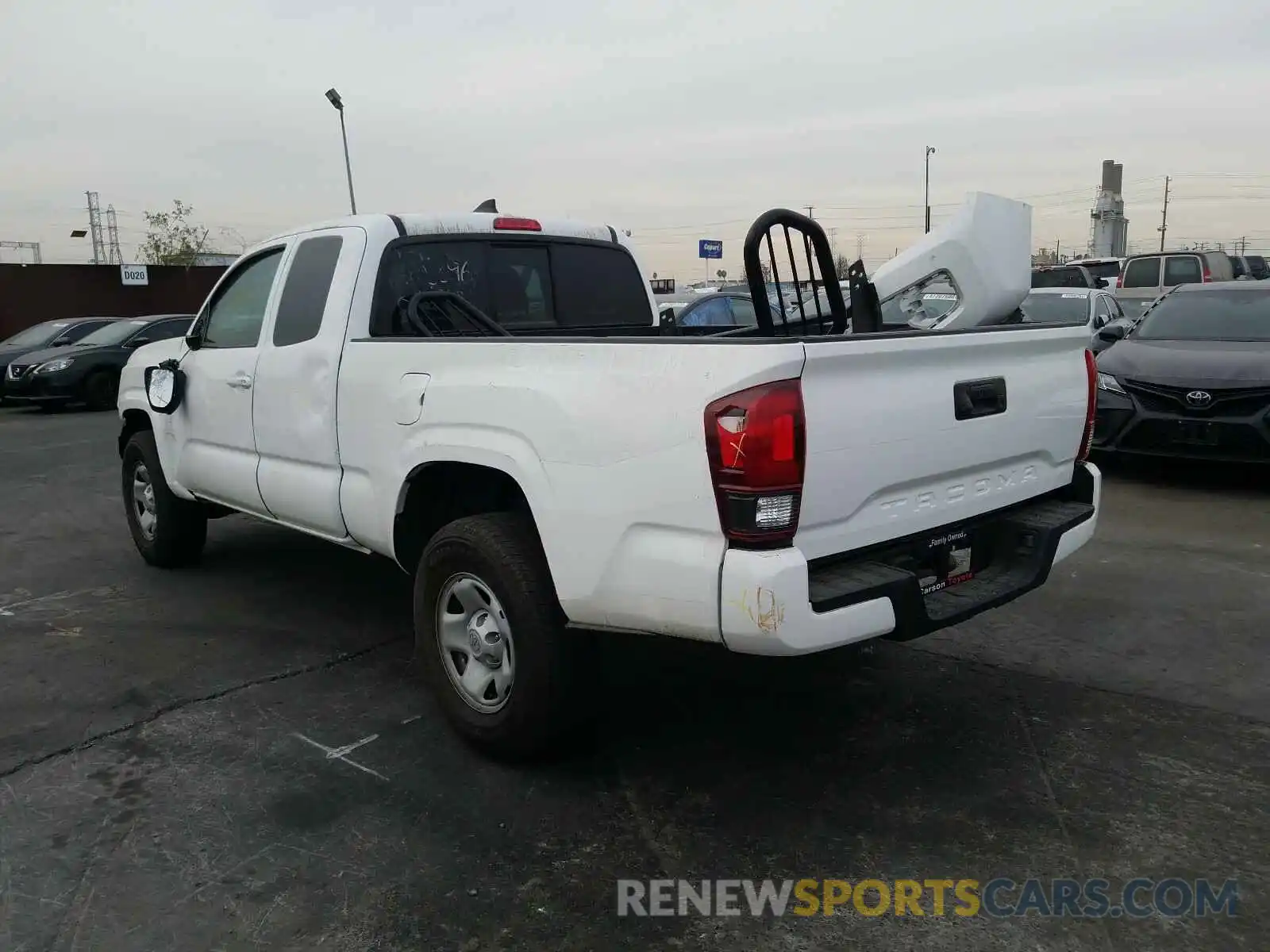 3 Photograph of a damaged car 5TFRX5GN6KX164932 TOYOTA TACOMA 2019