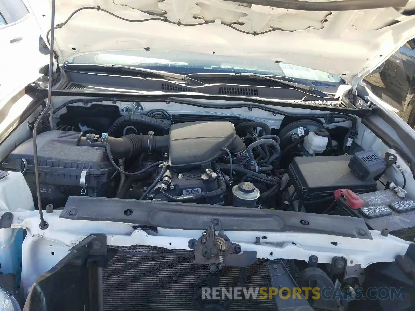 7 Photograph of a damaged car 5TFRX5GN7KX145886 TOYOTA TACOMA 2019