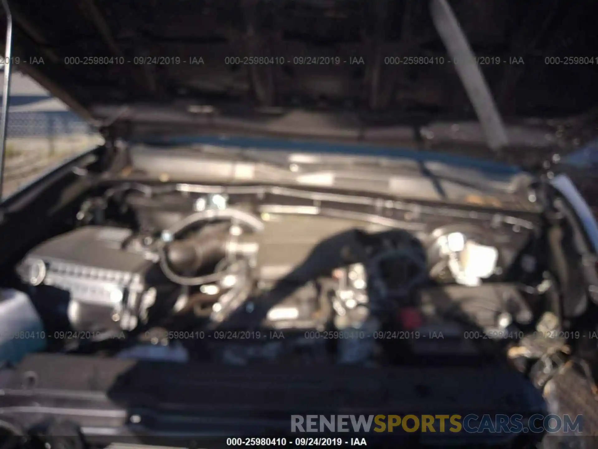 10 Photograph of a damaged car 5TFRX5GN7KX147671 TOYOTA TACOMA 2019