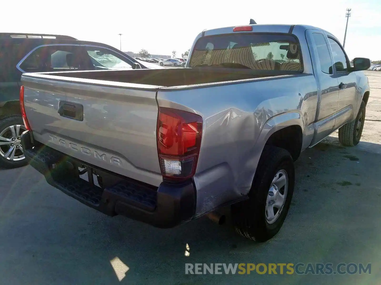 4 Photograph of a damaged car 5TFRX5GN7KX152756 TOYOTA TACOMA 2019