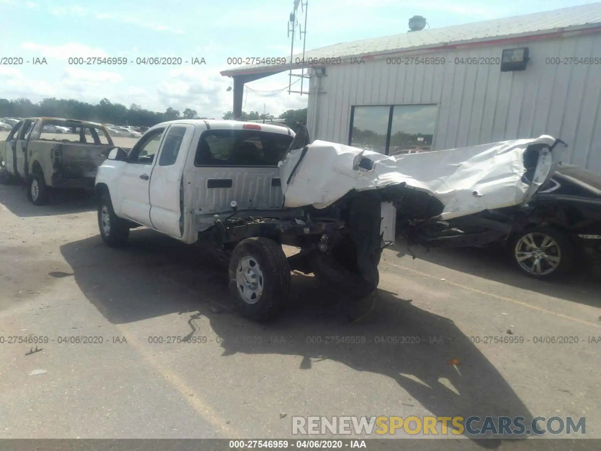 6 Photograph of a damaged car 5TFRX5GN8KX132435 TOYOTA TACOMA 2019