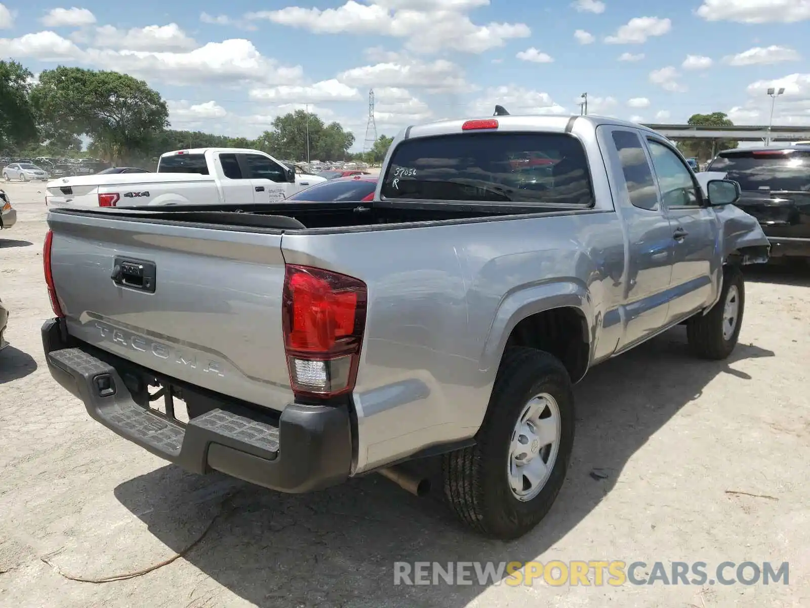 4 Photograph of a damaged car 5TFRX5GN8KX137120 TOYOTA TACOMA 2019