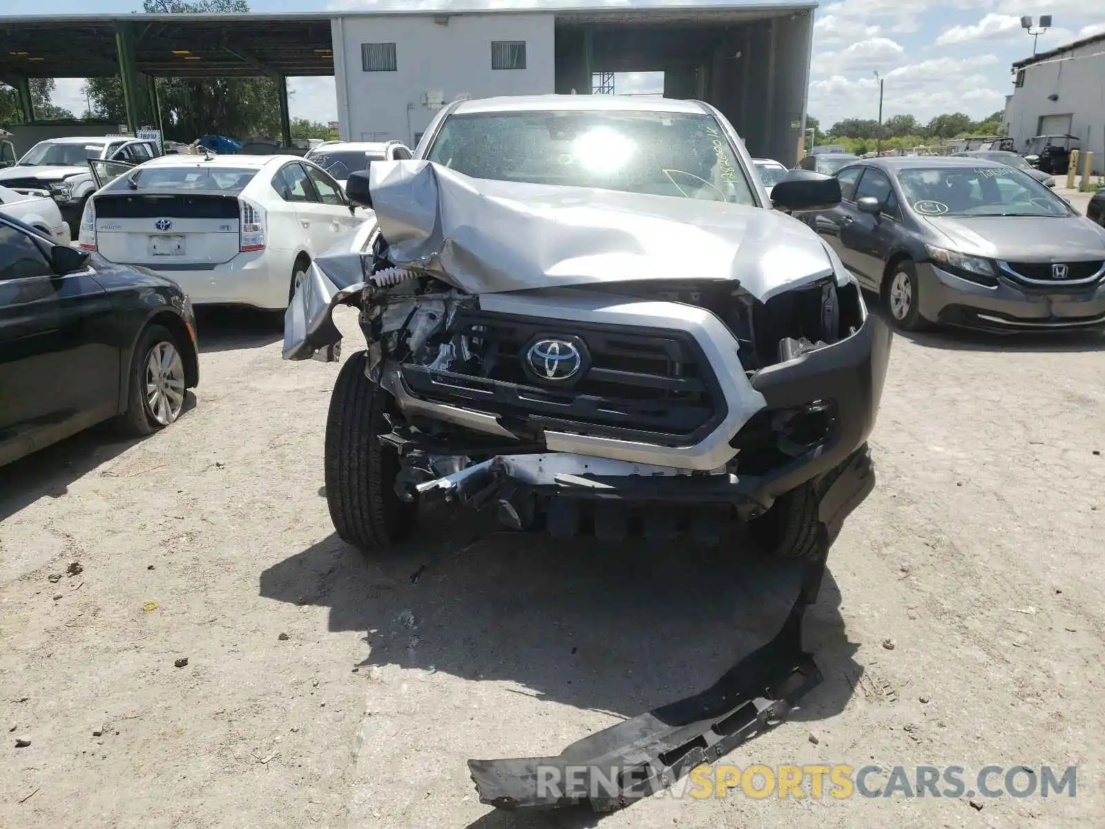 9 Photograph of a damaged car 5TFRX5GN8KX137120 TOYOTA TACOMA 2019