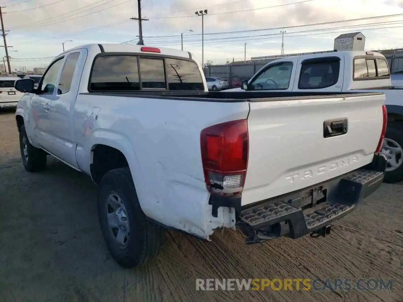 3 Фотография поврежденного автомобиля 5TFRX5GN8KX144696 TOYOTA TACOMA 2019