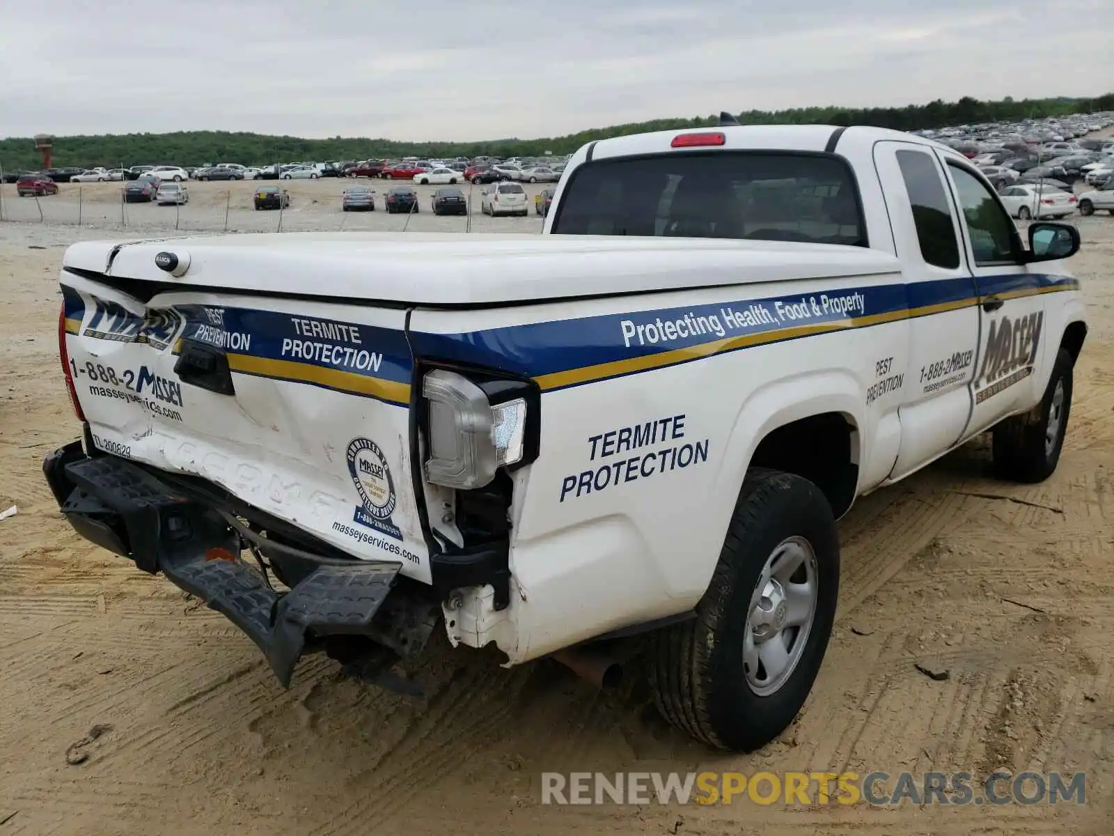 4 Photograph of a damaged car 5TFRX5GN8KX149333 TOYOTA TACOMA 2019