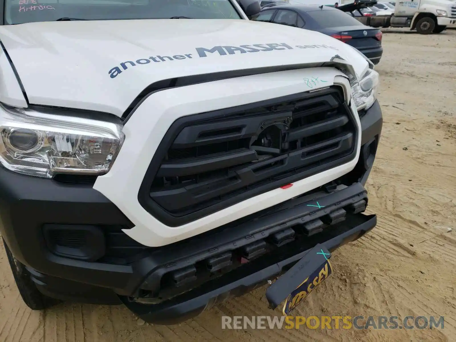 9 Photograph of a damaged car 5TFRX5GN8KX149333 TOYOTA TACOMA 2019