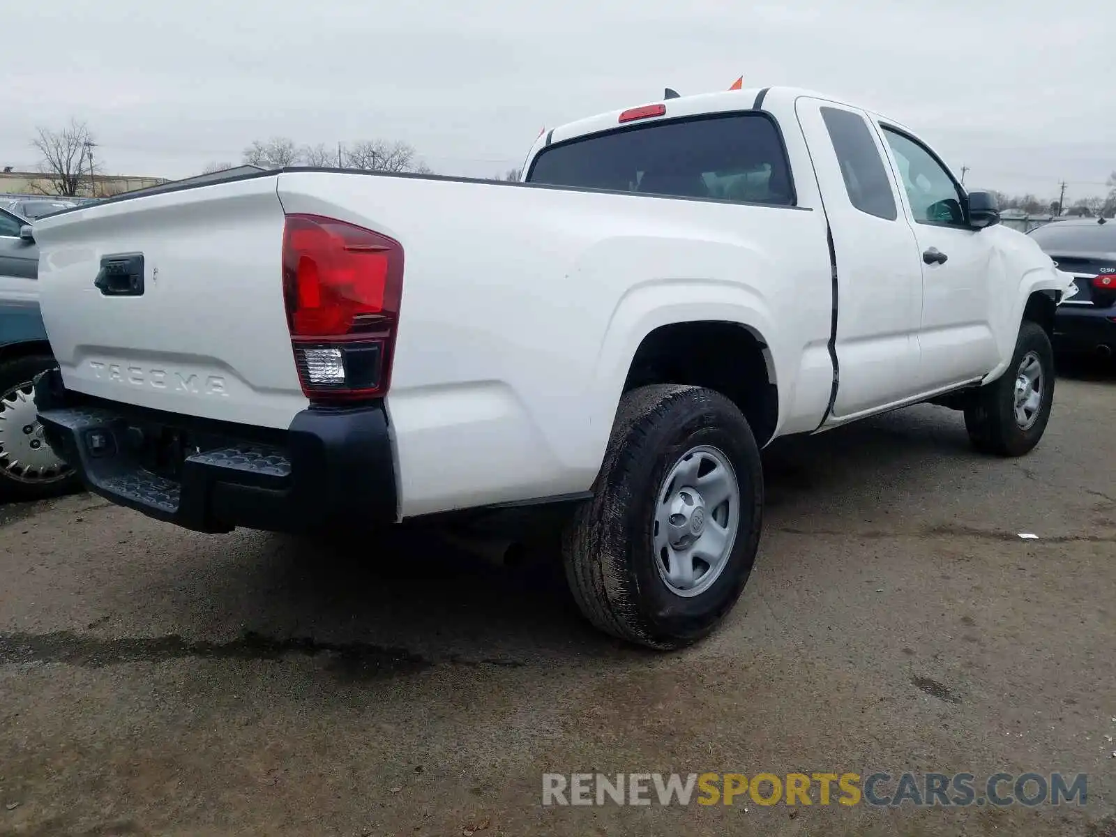 4 Photograph of a damaged car 5TFRX5GN8KX156931 TOYOTA TACOMA 2019