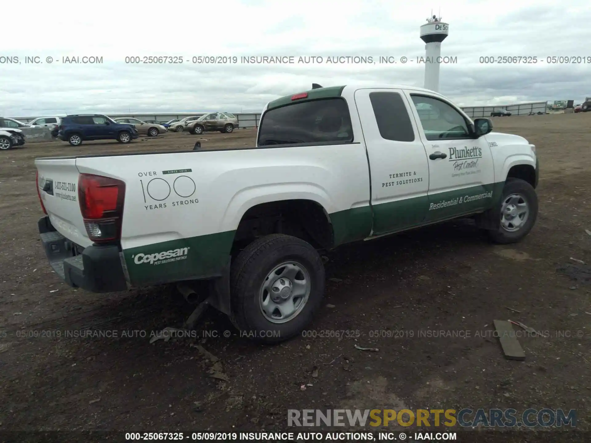 4 Photograph of a damaged car 5TFRX5GN9KX136848 TOYOTA TACOMA 2019