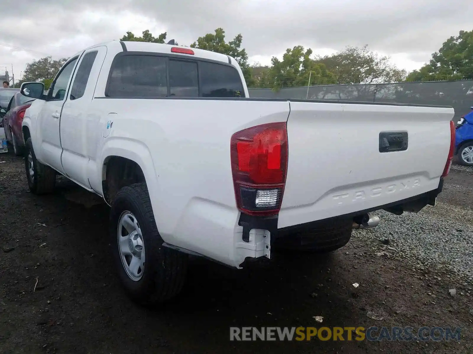 3 Photograph of a damaged car 5TFRX5GN9KX146585 TOYOTA TACOMA 2019