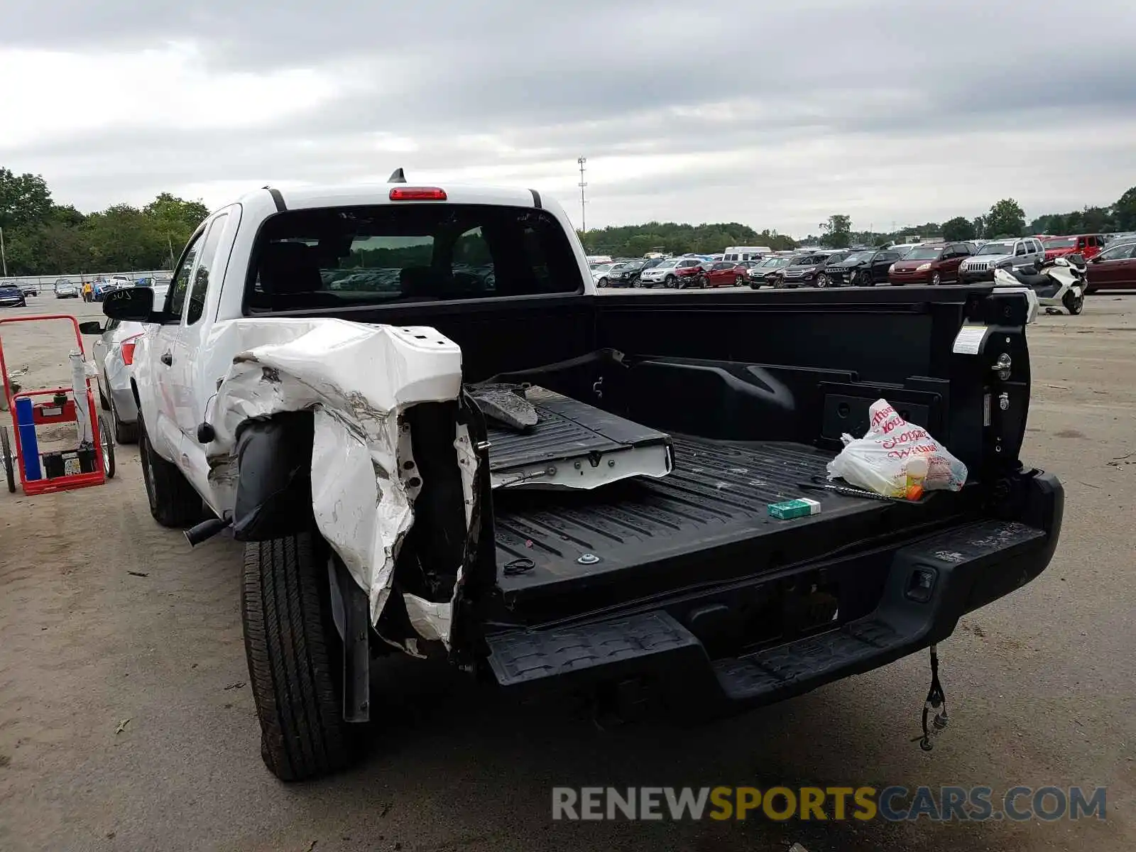 3 Photograph of a damaged car 5TFRX5GN9KX155223 TOYOTA TACOMA 2019