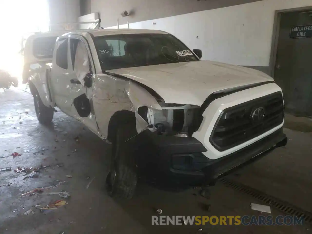 1 Photograph of a damaged car 5TFRX5GN9KX162866 TOYOTA TACOMA 2019