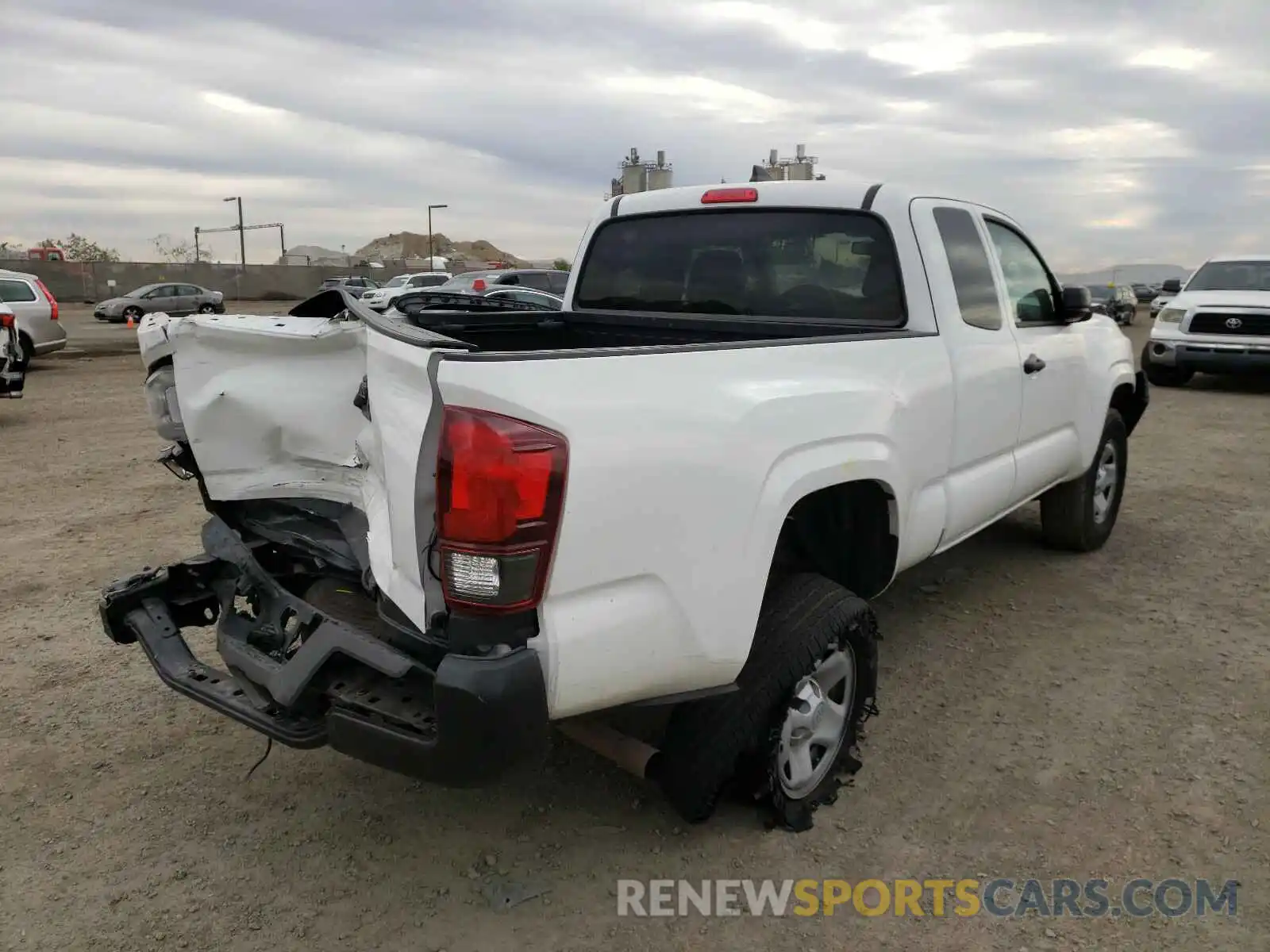 4 Photograph of a damaged car 5TFRX5GN9KX165220 TOYOTA TACOMA 2019