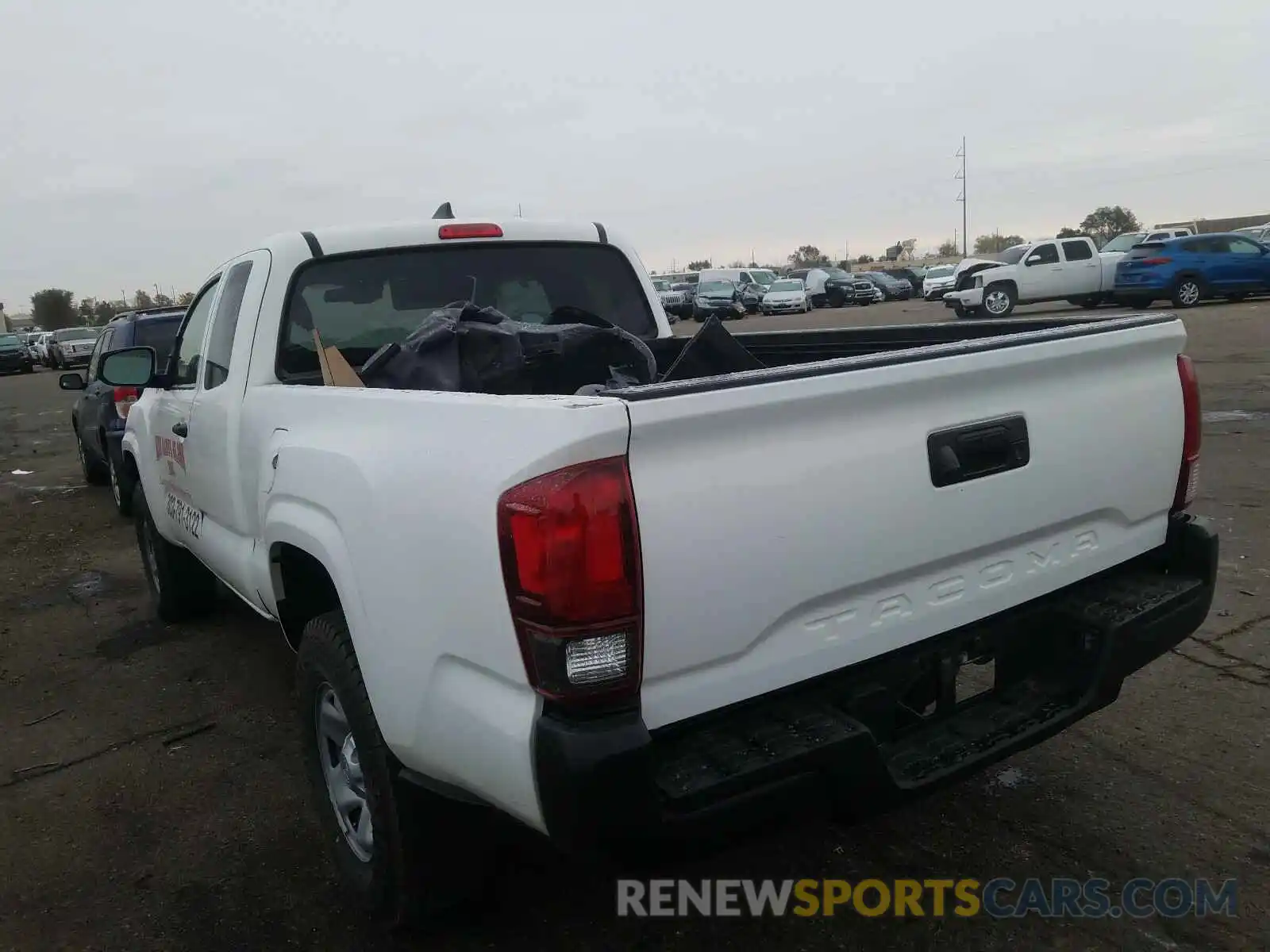 3 Photograph of a damaged car 5TFRX5GNXKX135465 TOYOTA TACOMA 2019