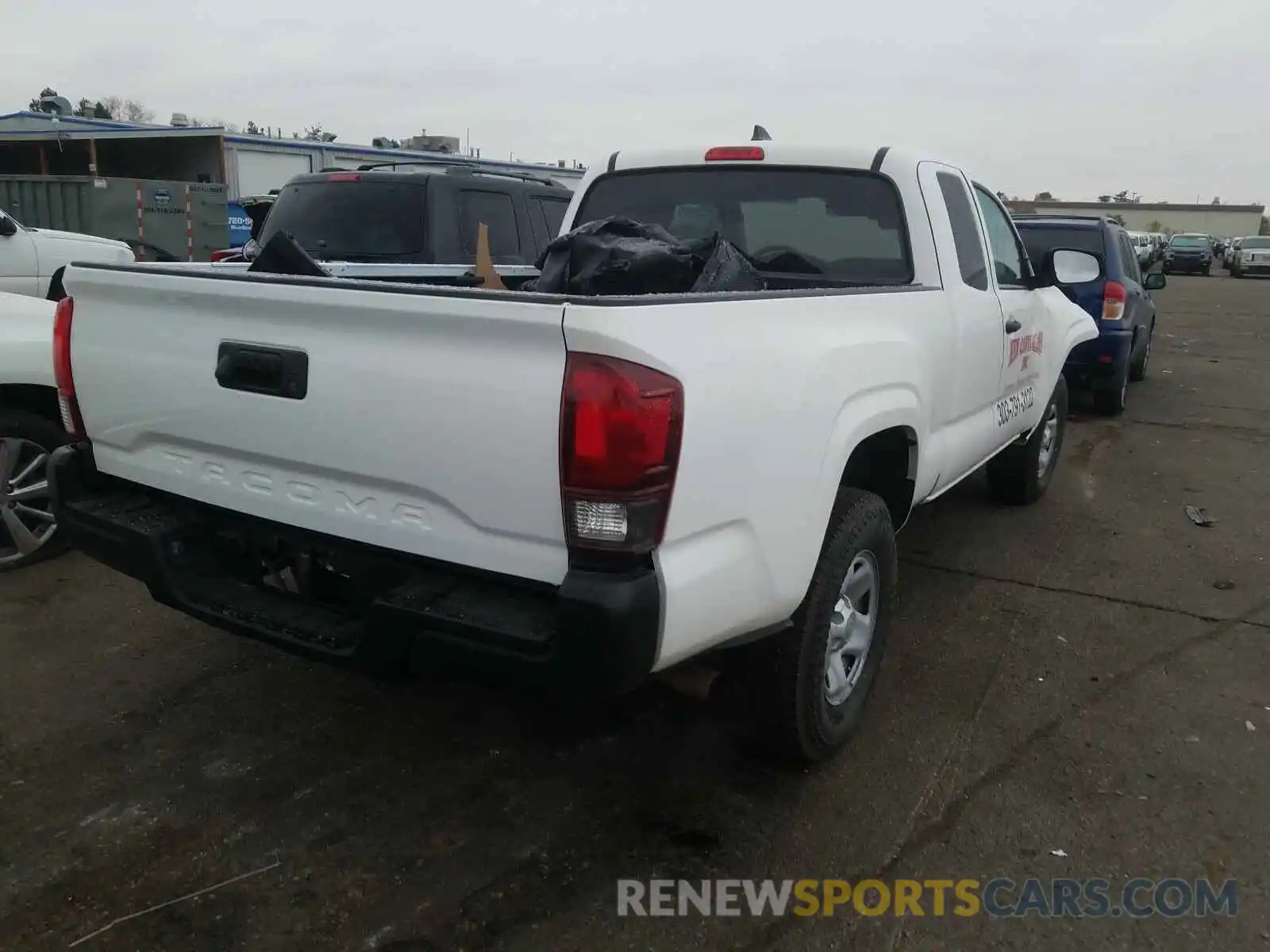 4 Photograph of a damaged car 5TFRX5GNXKX135465 TOYOTA TACOMA 2019