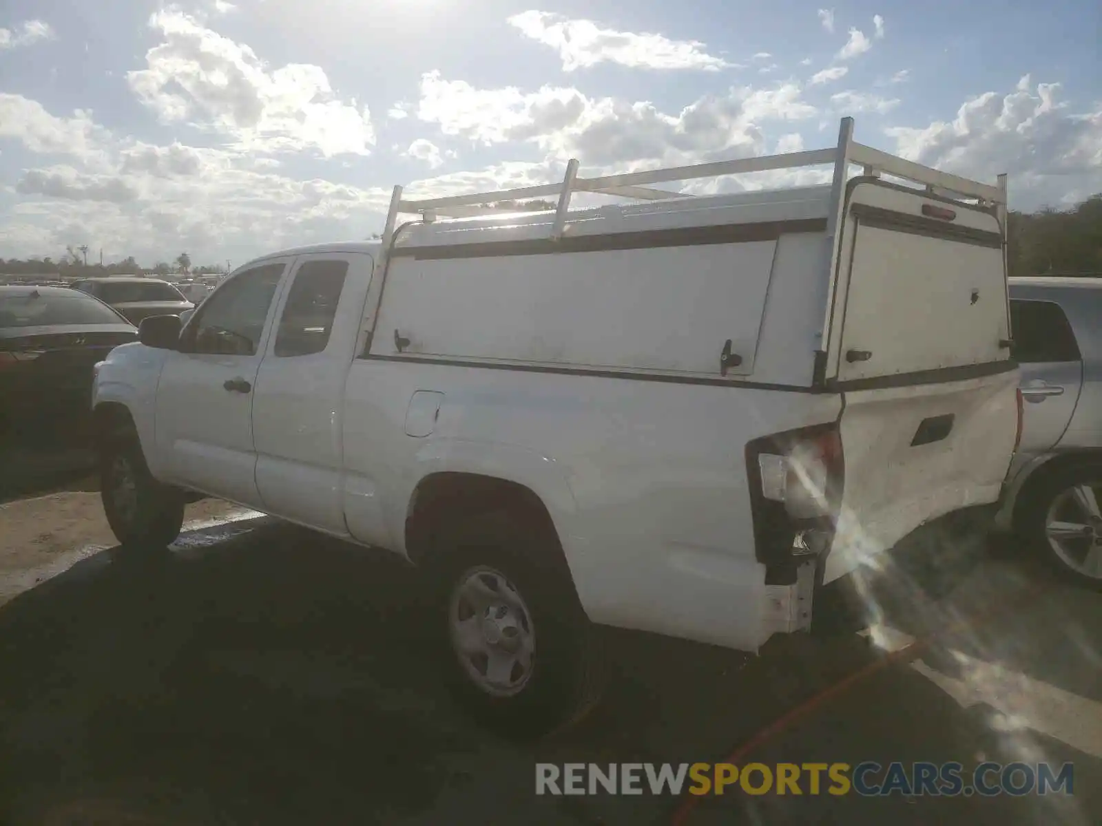 3 Photograph of a damaged car 5TFRX5GNXKX137653 TOYOTA TACOMA 2019