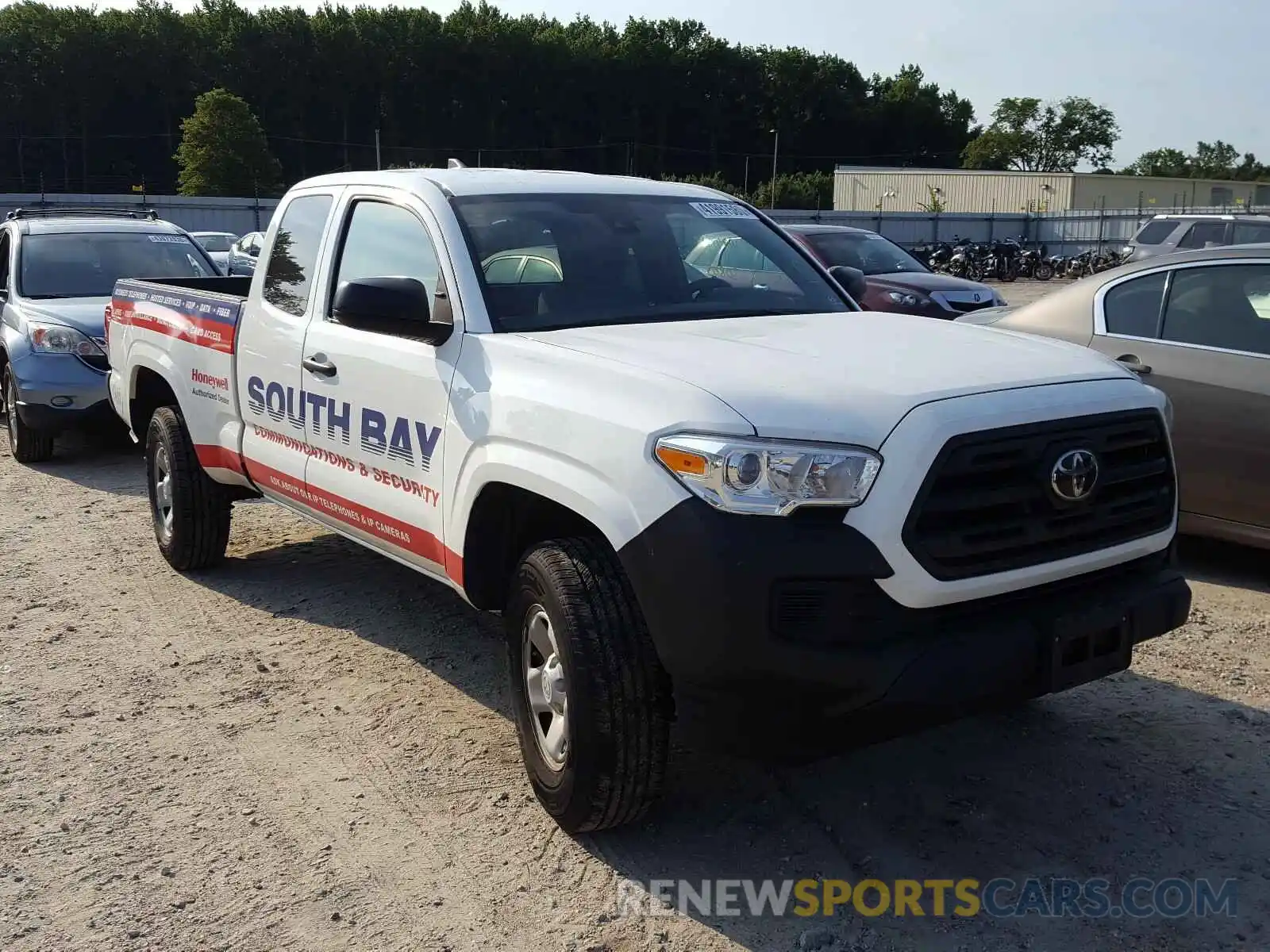 1 Photograph of a damaged car 5TFRX5GNXKX141220 TOYOTA TACOMA 2019