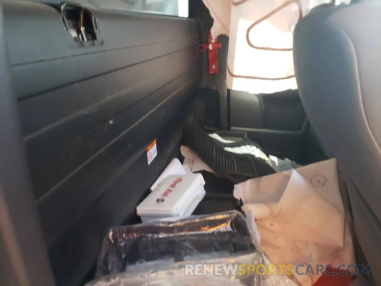 6 Photograph of a damaged car 5TFRX5GNXKX142495 TOYOTA TACOMA 2019