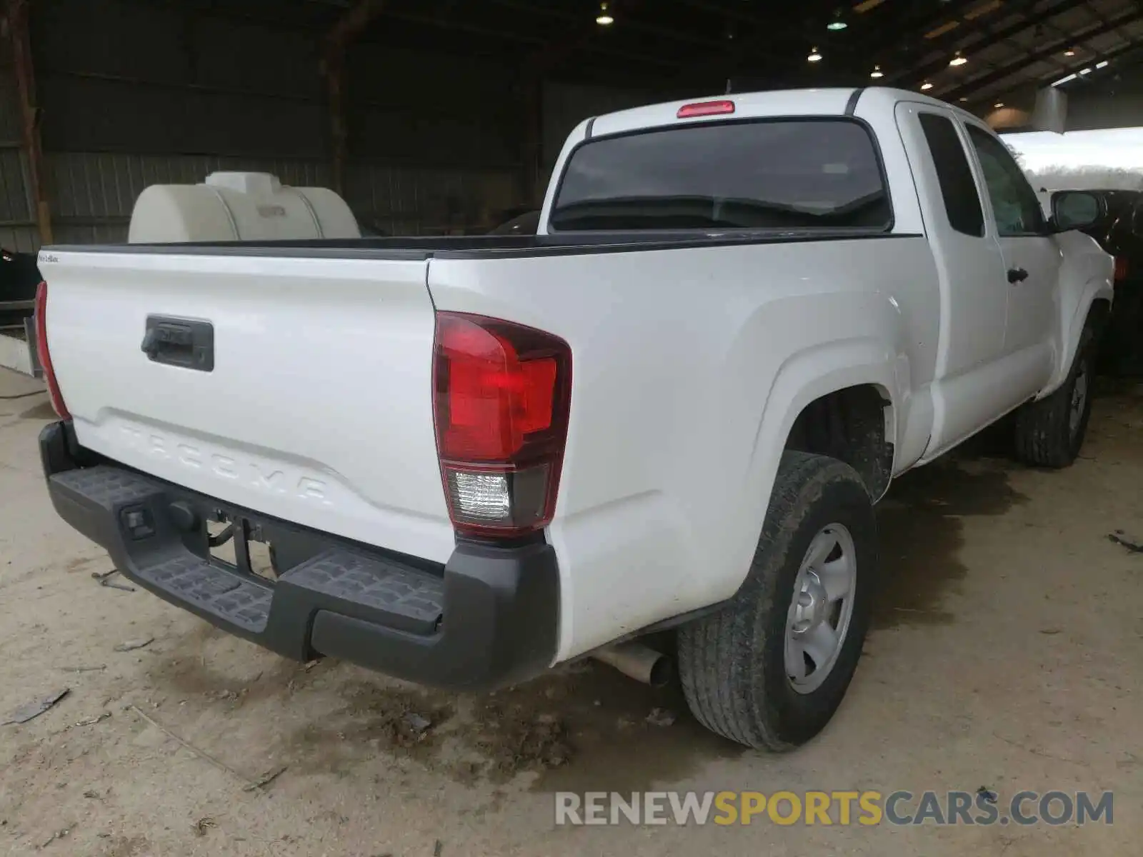 4 Photograph of a damaged car 5TFRX5GNXKX146210 TOYOTA TACOMA 2019