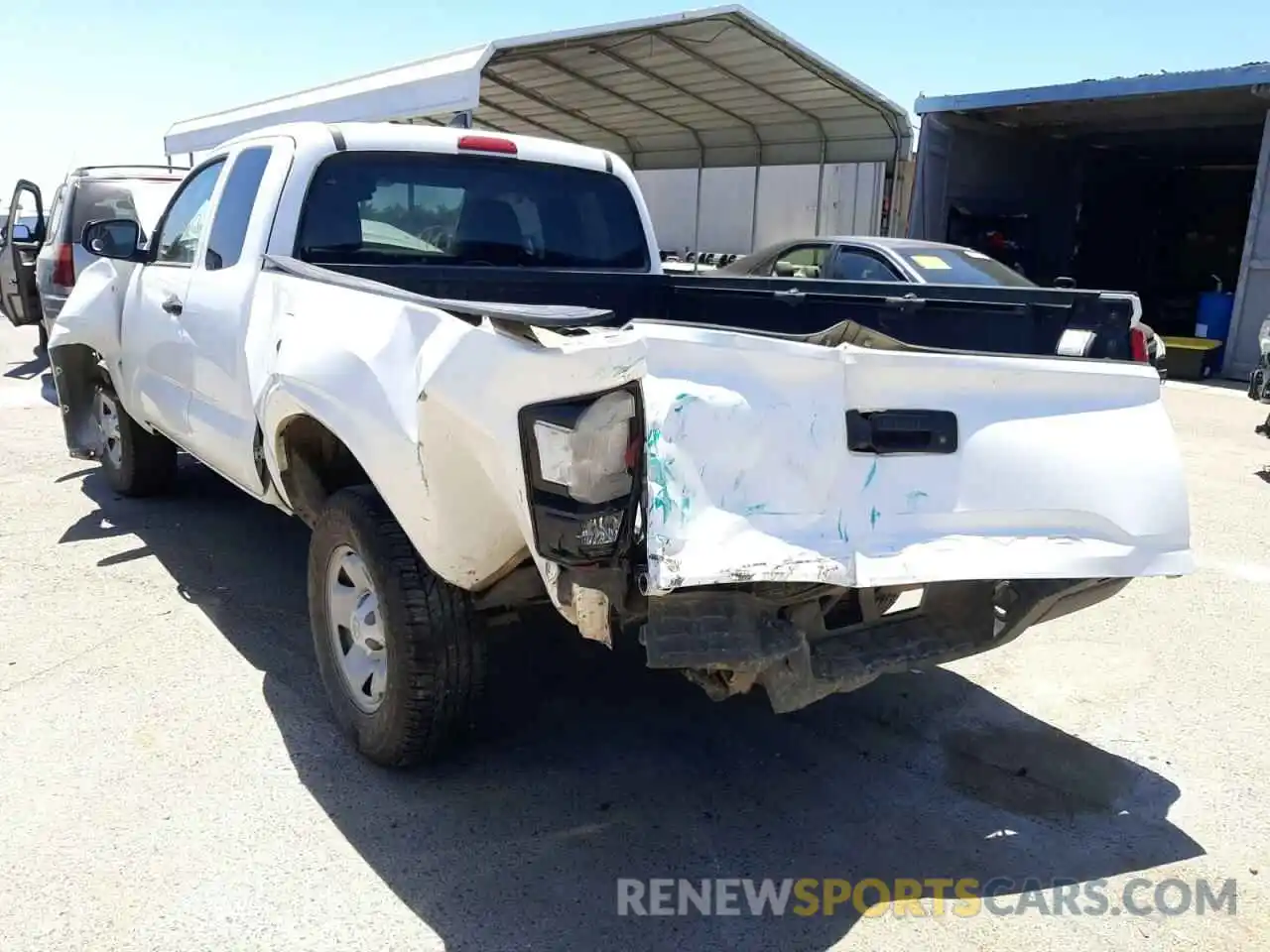 3 Photograph of a damaged car 5TFRX5GNXKX146918 TOYOTA TACOMA 2019