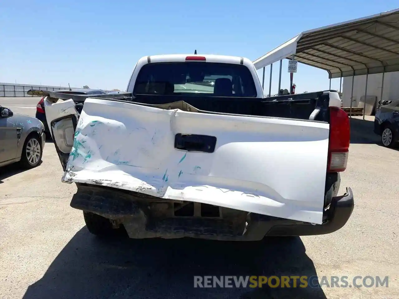 9 Photograph of a damaged car 5TFRX5GNXKX146918 TOYOTA TACOMA 2019