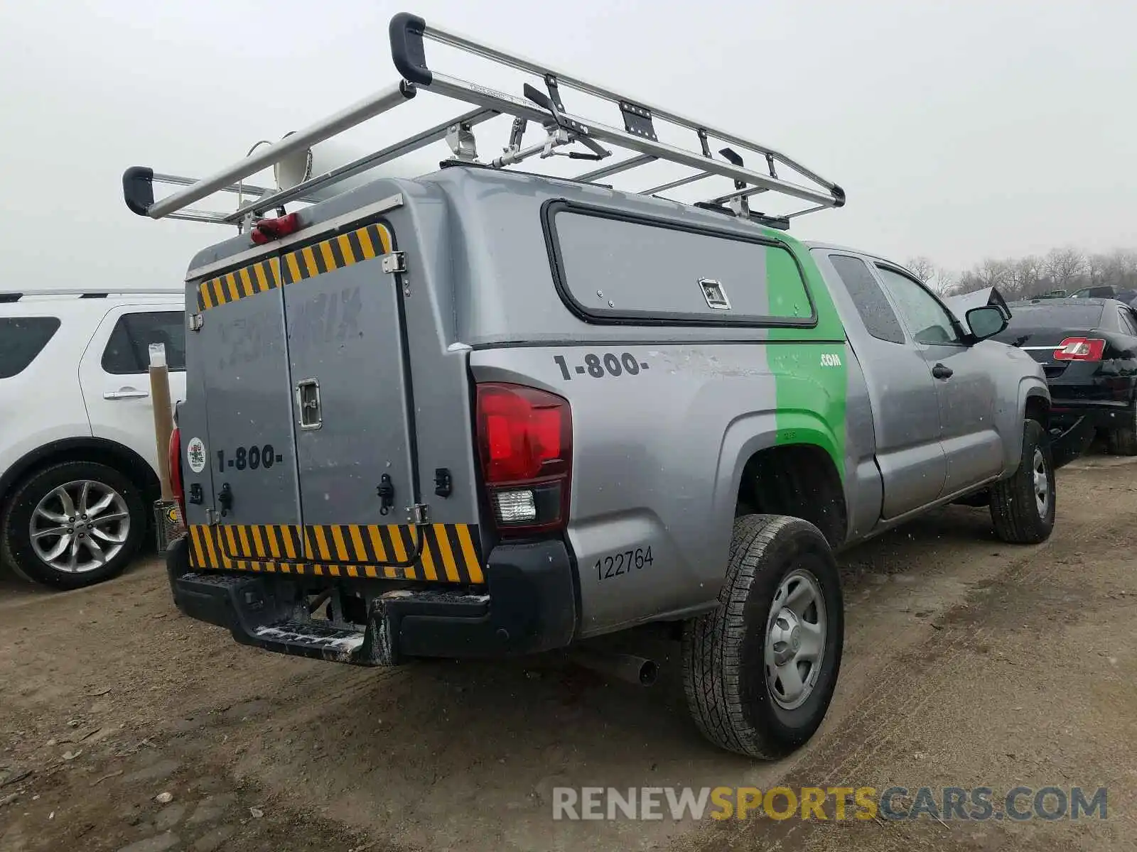 4 Photograph of a damaged car 5TFRX5GNXKX150371 TOYOTA TACOMA 2019