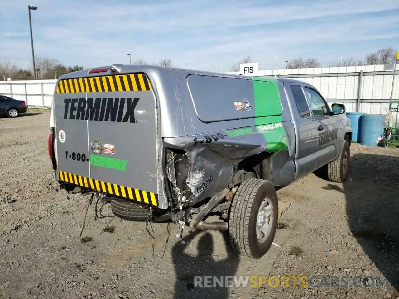 4 Photograph of a damaged car 5TFRX5GNXKX151648 TOYOTA TACOMA 2019