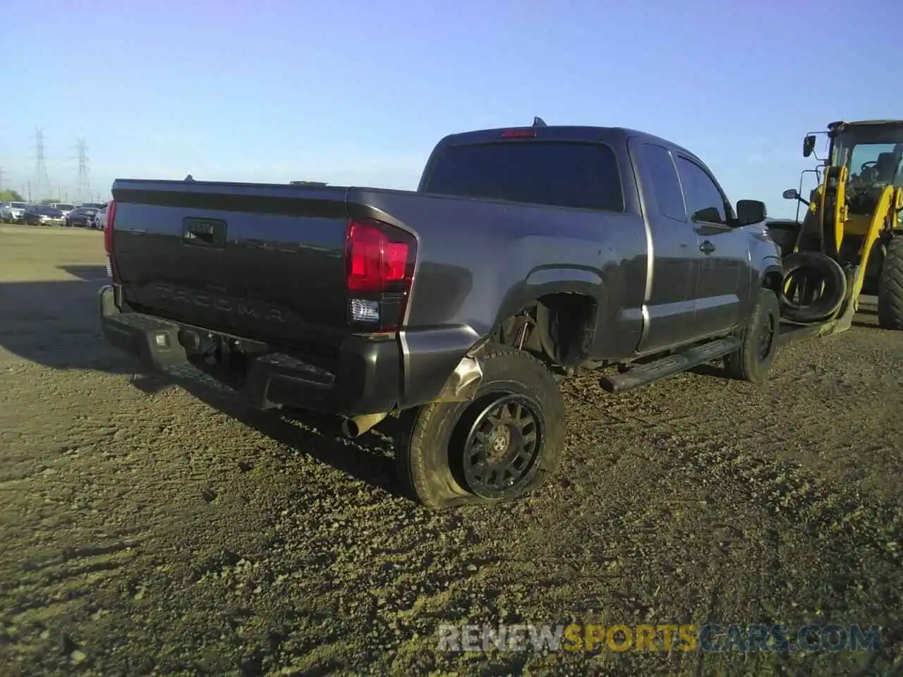 4 Фотография поврежденного автомобиля 5TFRX5GNXKX152234 TOYOTA TACOMA 2019