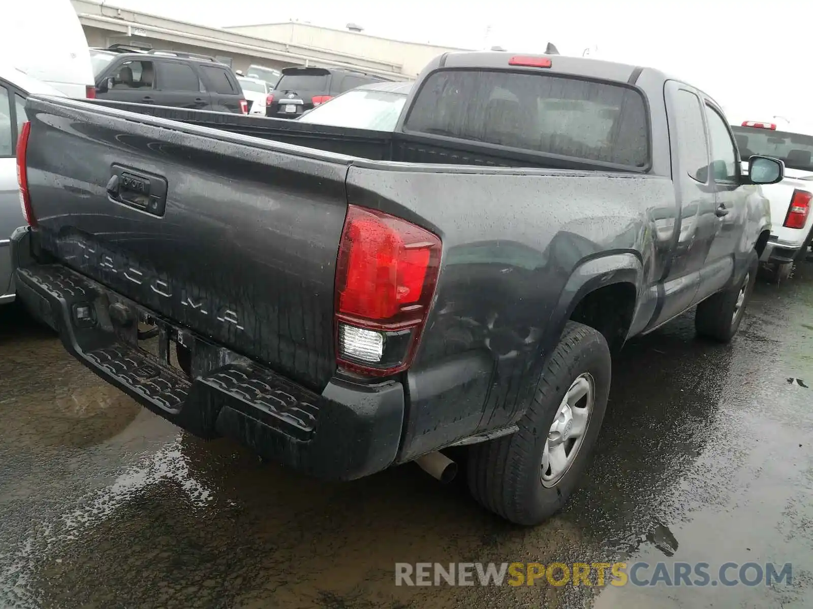 4 Photograph of a damaged car 5TFRX5GNXKX152444 TOYOTA TACOMA 2019